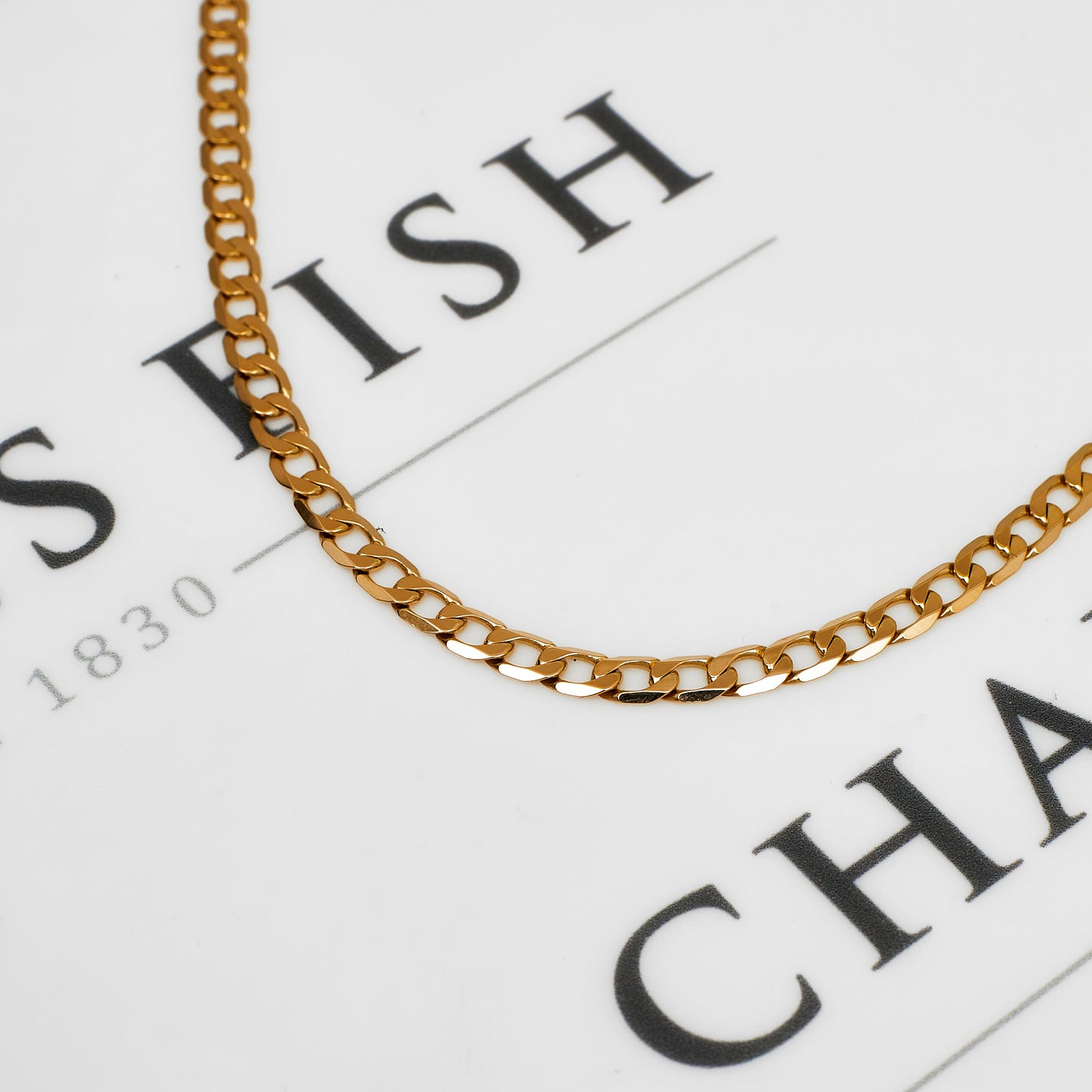 Pre-Owned 9ct Gold Curb Chain Necklace 22 Inch