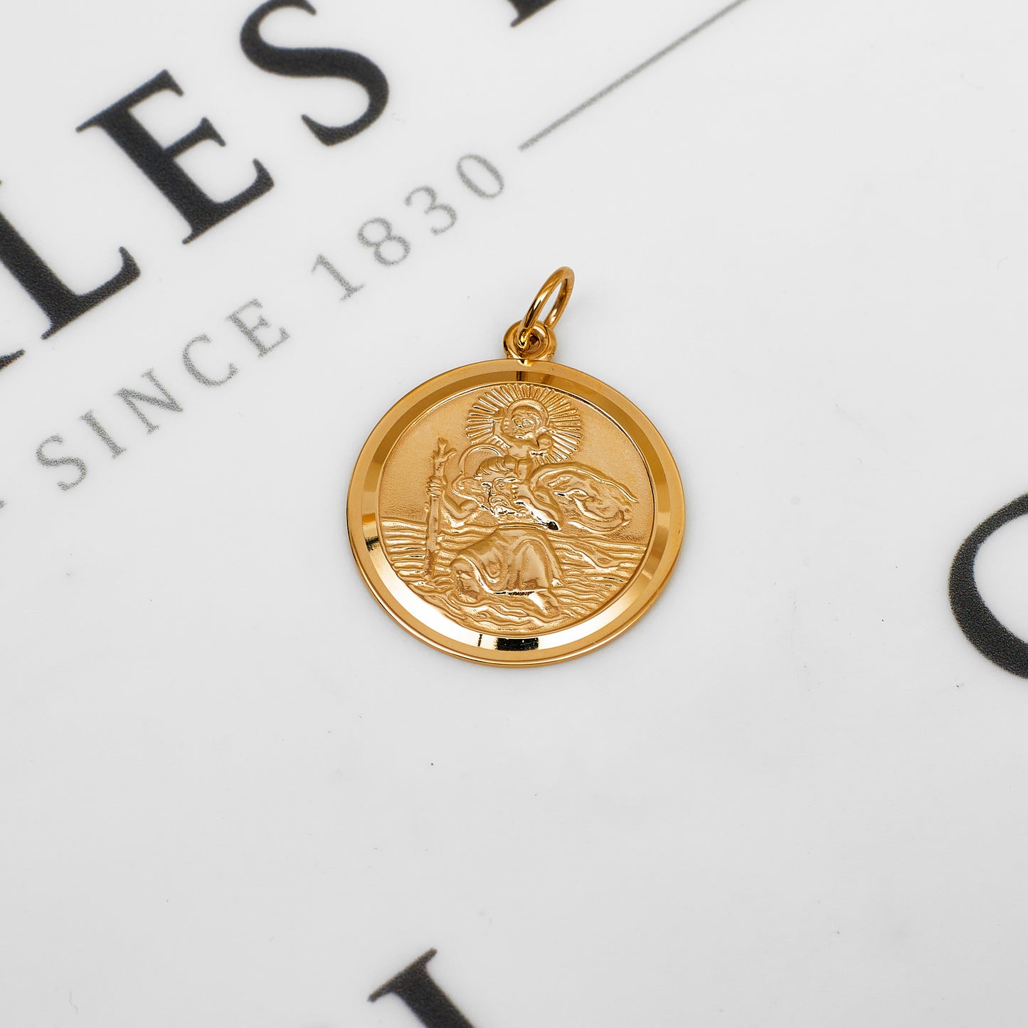 Pre-Owned 9ct Gold St Christopher Pendant 32mm x 24mm