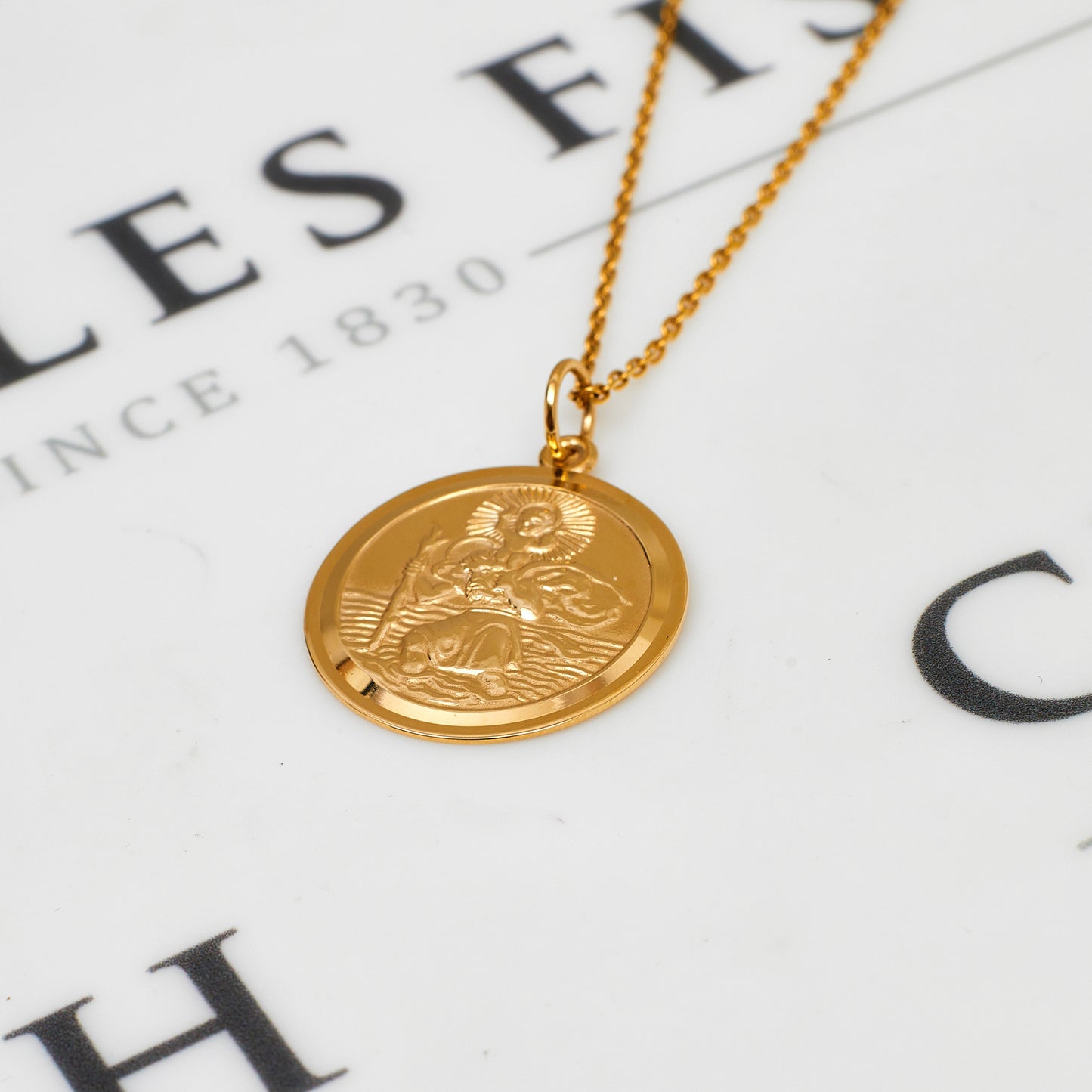 Pre-Owned 9ct Gold St Christopher Pendant 32mm x 24mm