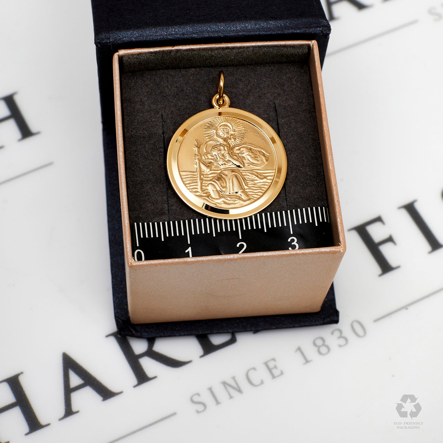 Pre-Owned 9ct Gold St Christopher Pendant 32mm x 24mm