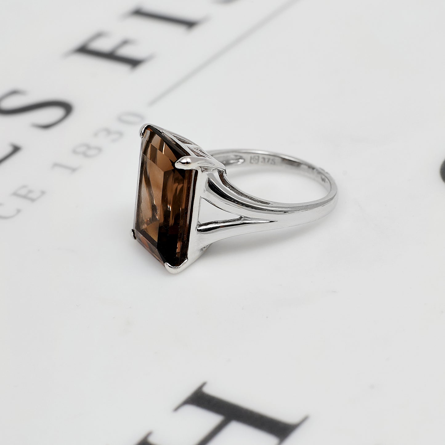 Pre-Owned 9ct White Gold Smokey Quartz Ring Size K