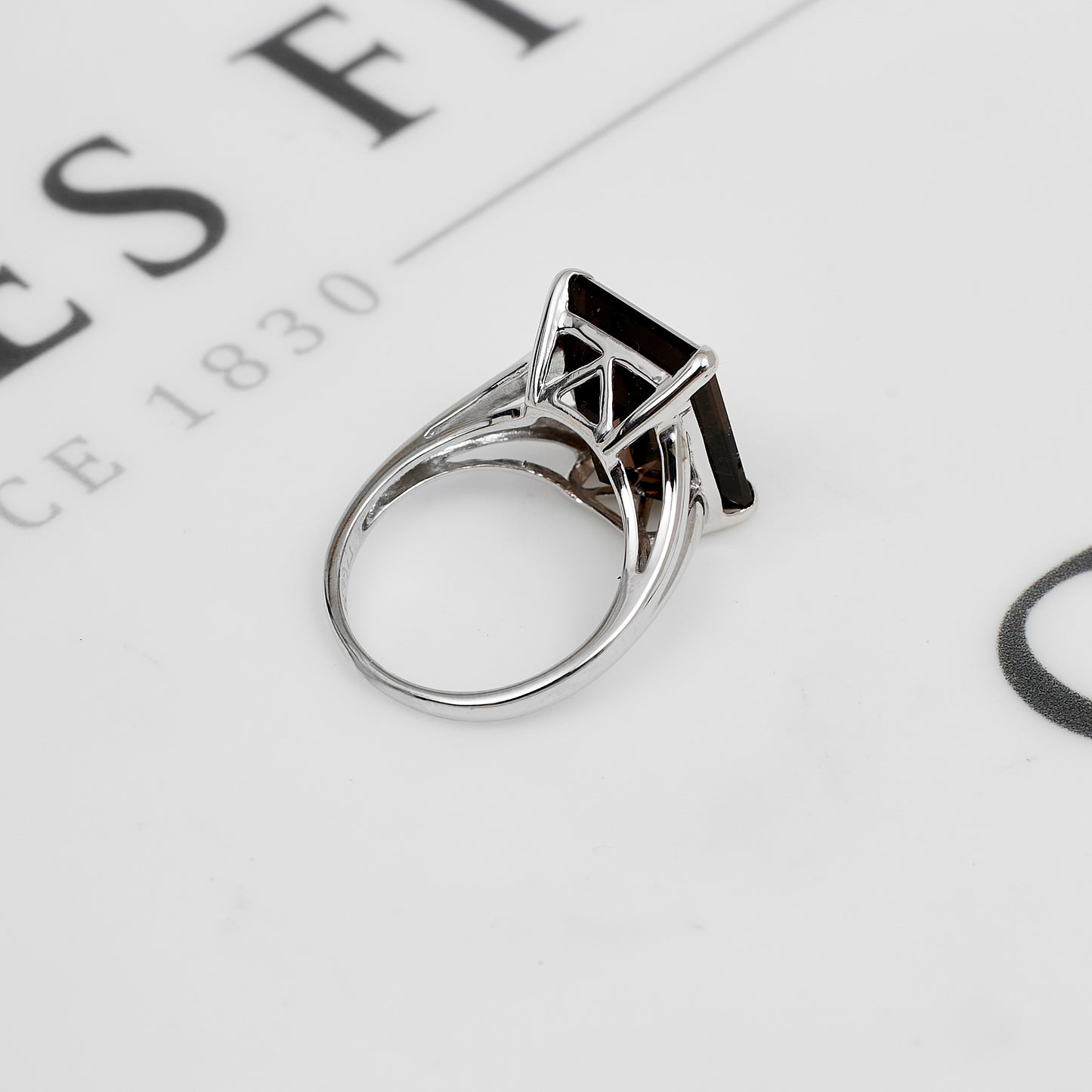 Pre-Owned 9ct White Gold Smokey Quartz Ring Size K