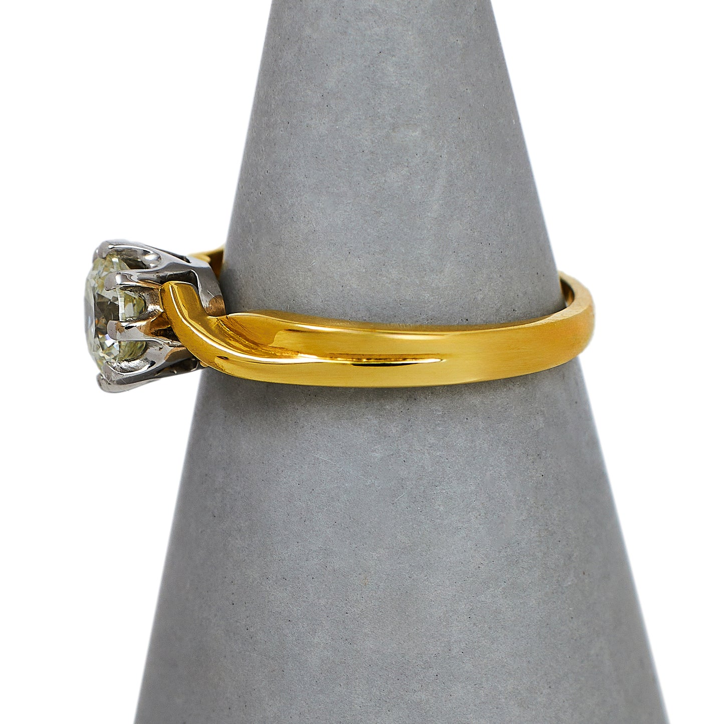 Pre-Owned 18ct Gold Diamond Solitaire Engagement Ring Size J