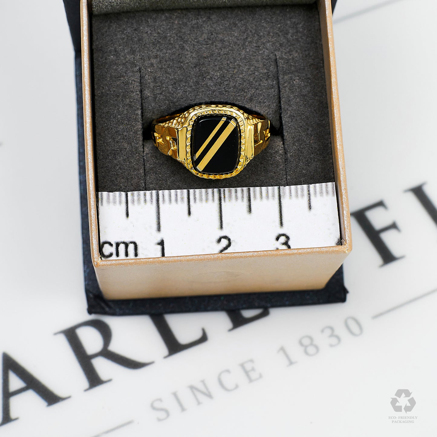 Pre-Owned 9ct Gold Onyx Signet Ring & Gold Stripes Size P