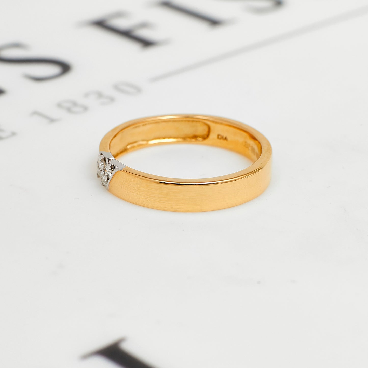Pre-Owned 9ct Gold 4 Diamond Band Ring Size M