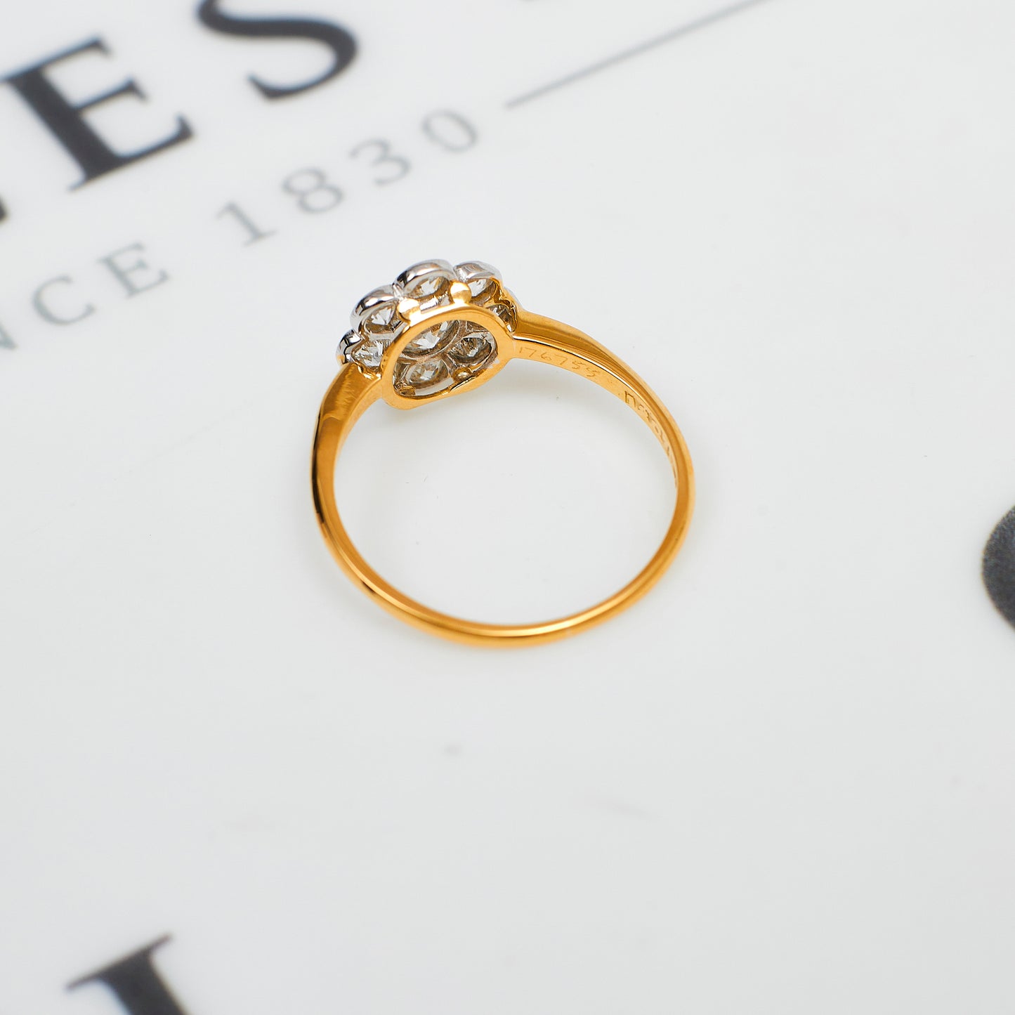 Pre-Owned 18ct Gold Diamond Cluster Ring Size N.5