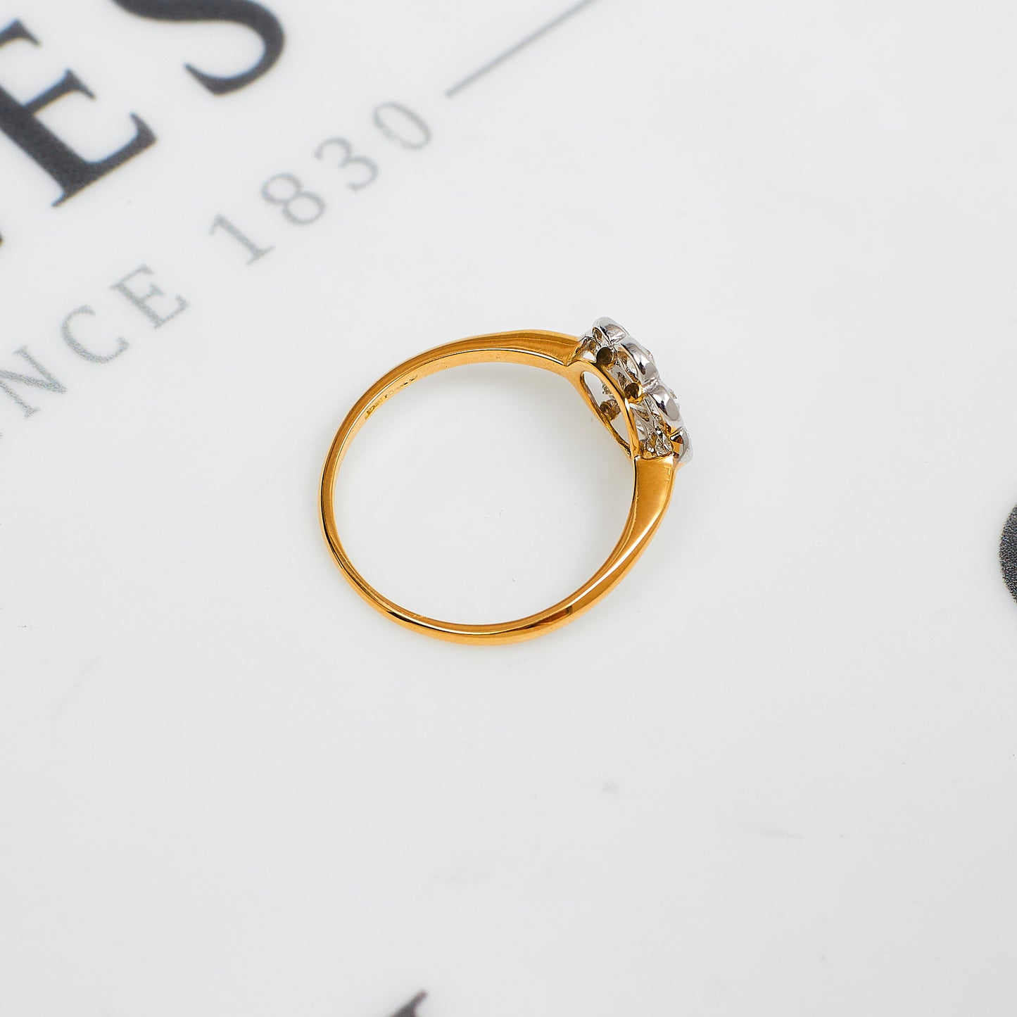 Pre-Owned 18ct Gold Diamond Cluster Ring Size N.5