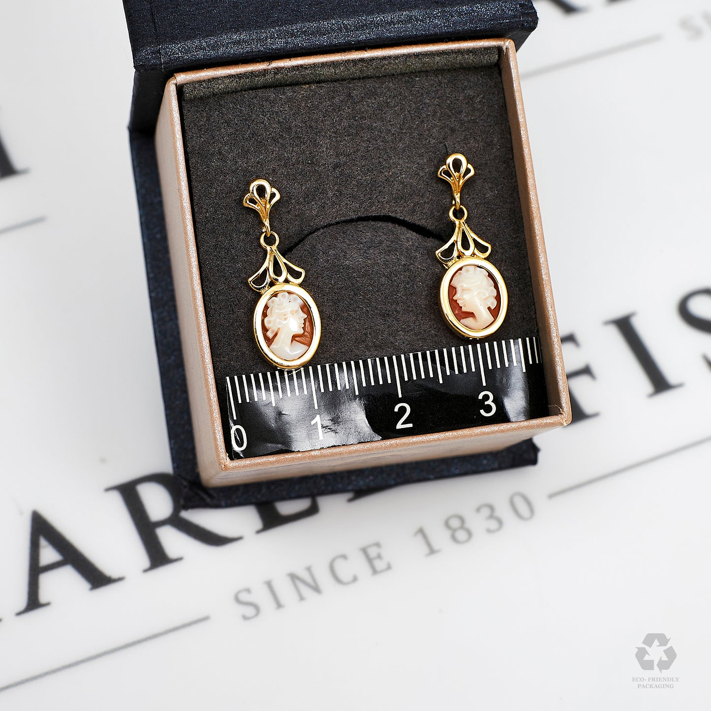 Pre-Owned 9ct Gold Cameo Drop Earrings