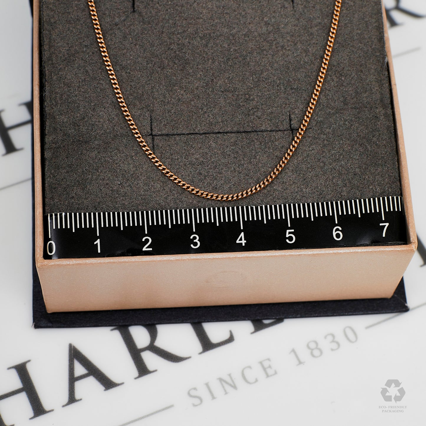 Pre-Owned 9ct Gold Fine Curb Chain Necklace 22 Inch