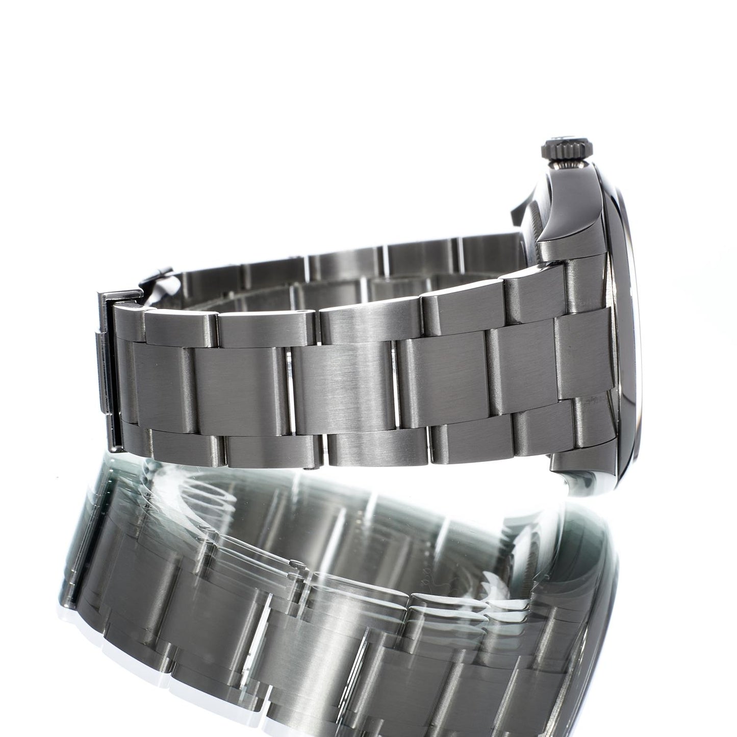 Pre-Owned Rolex Oyster Perpetual 39 114300