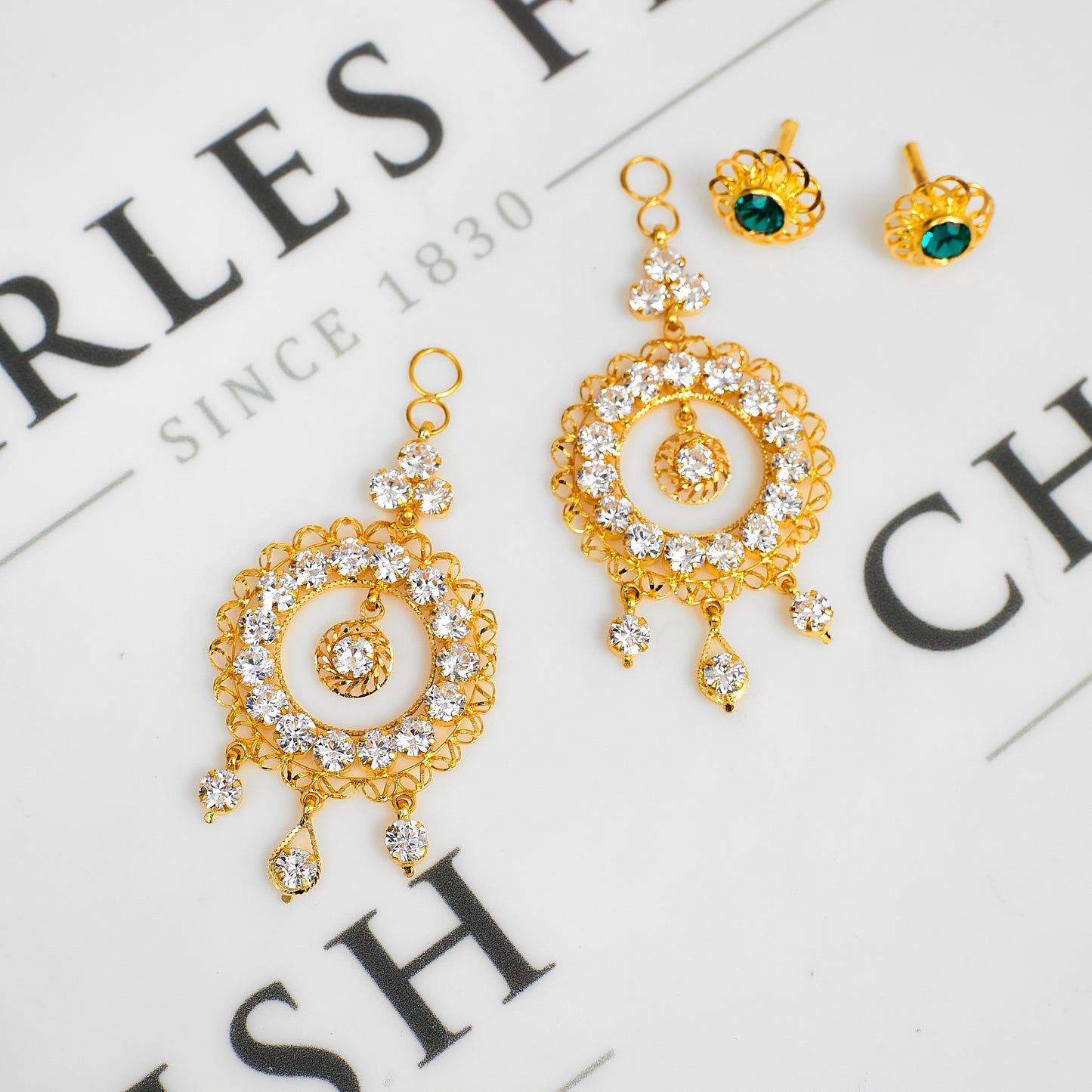 Pre-Owned 22ct Gold Round Green & White CZ  Drop Earrings