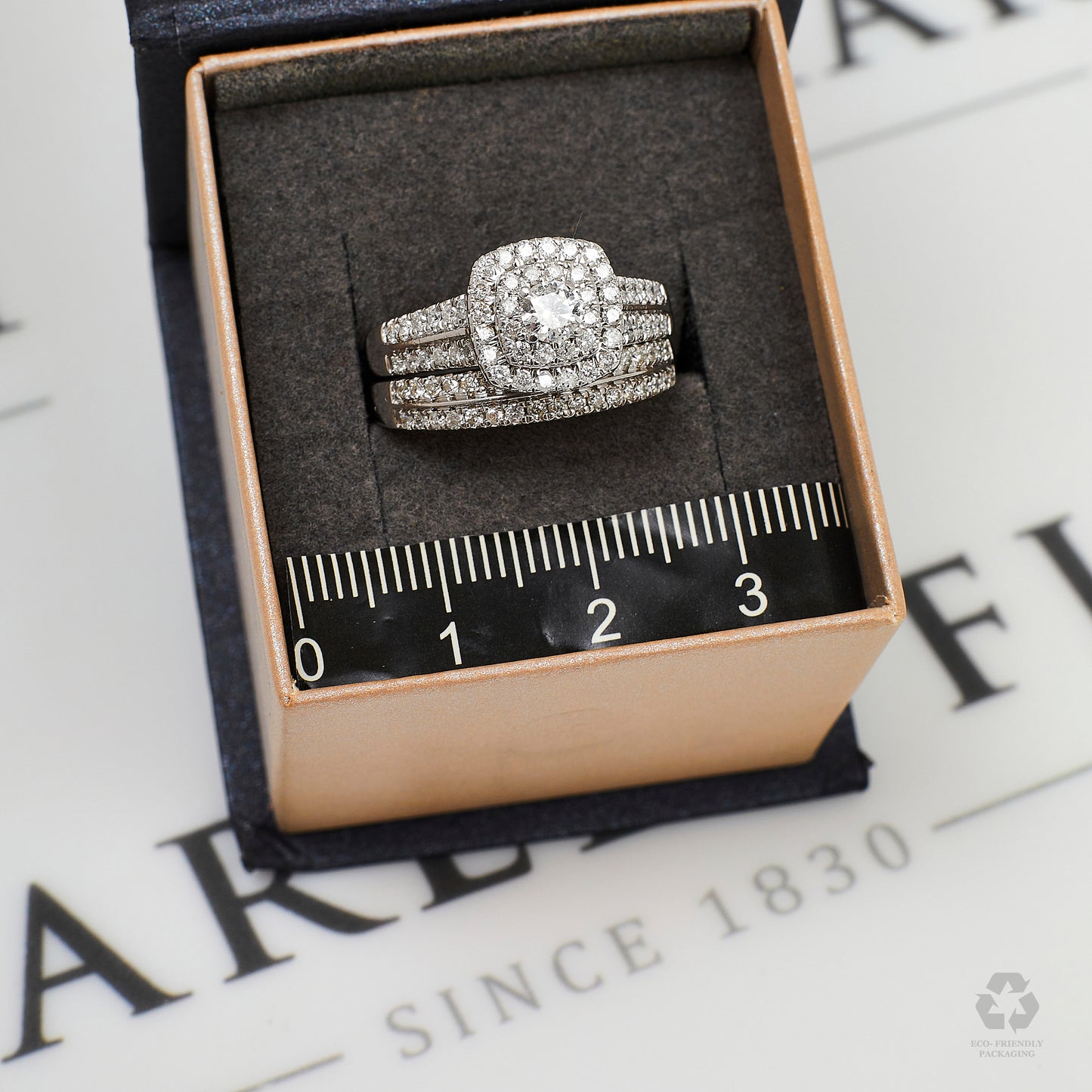Pre-Owned 18ct White Gold Diamond Ring Wedding SET Size N.5