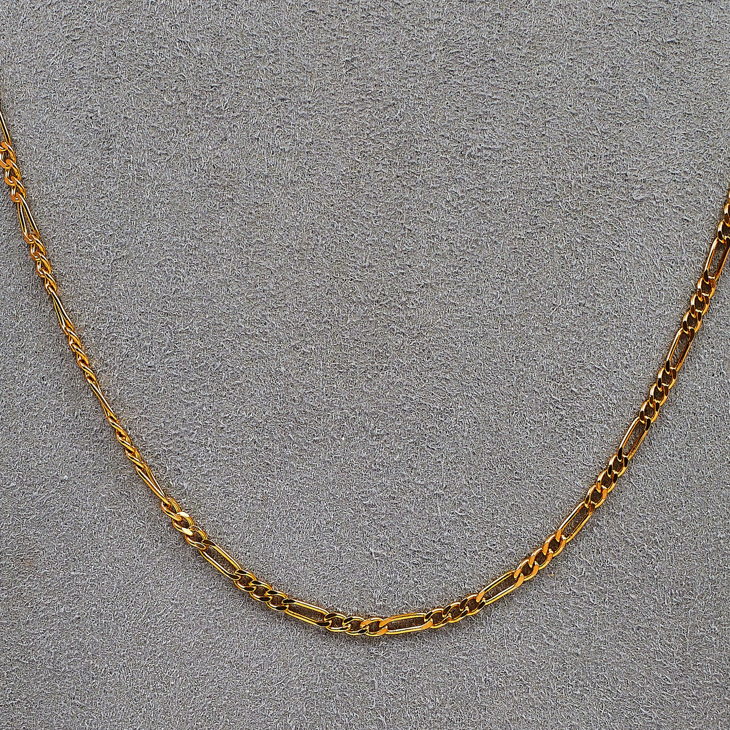 Pre-Owned 18ct Gold Figaro Necklace 23 Inch