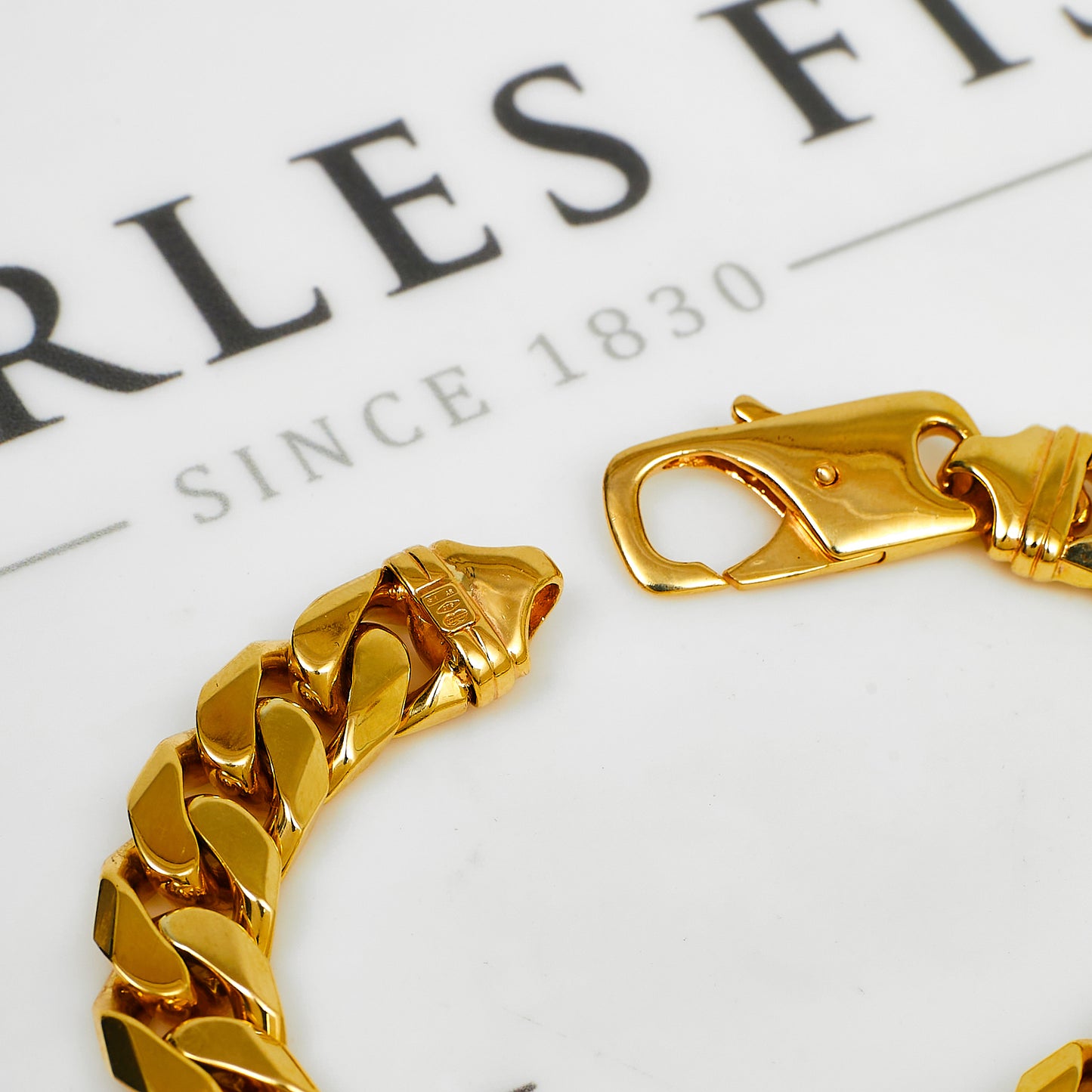 Pre-Owned 9ct Gold Curb Chain Bracelet 7.5 Inch