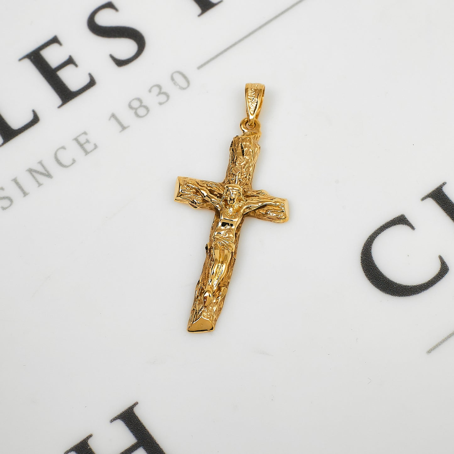 Pre-Owned 14ct Gold Crucifix Pendant