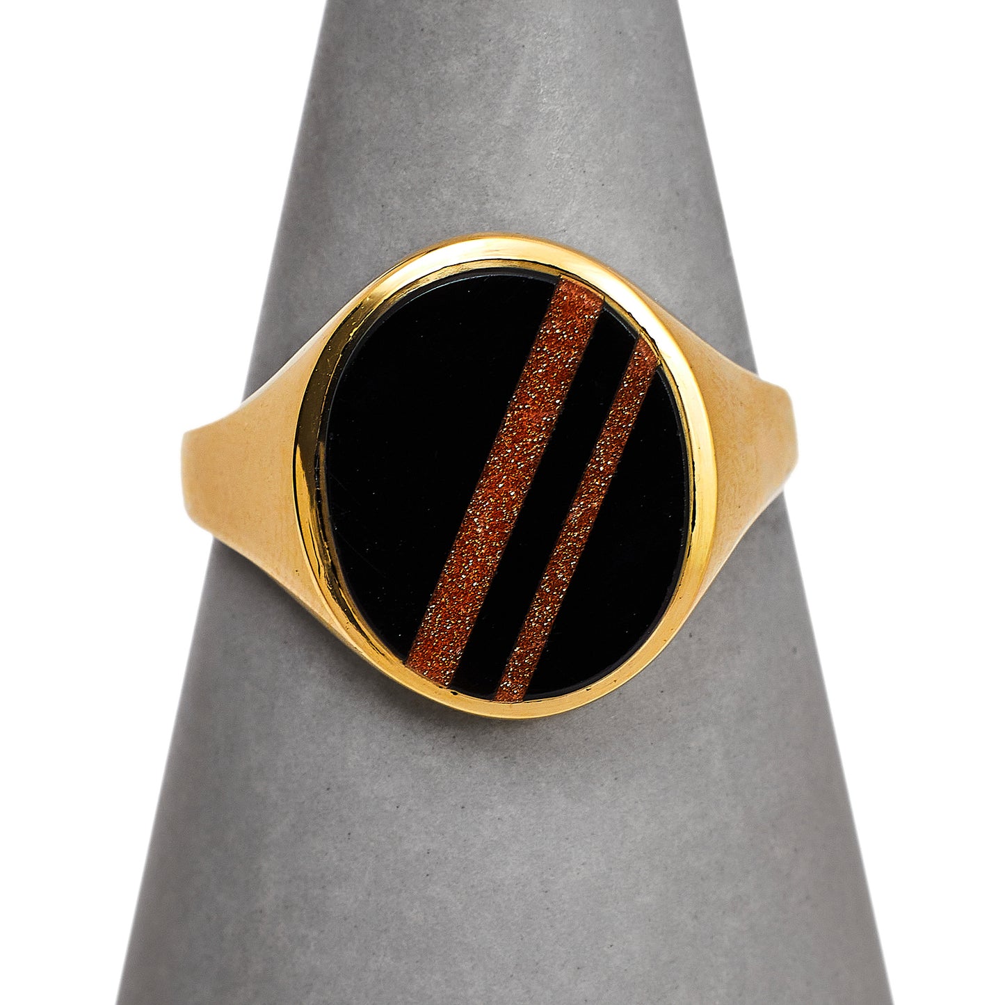 Pre-Owned 9ct Gold Oval Onyx & Sunstone Signet Ring Size S.5