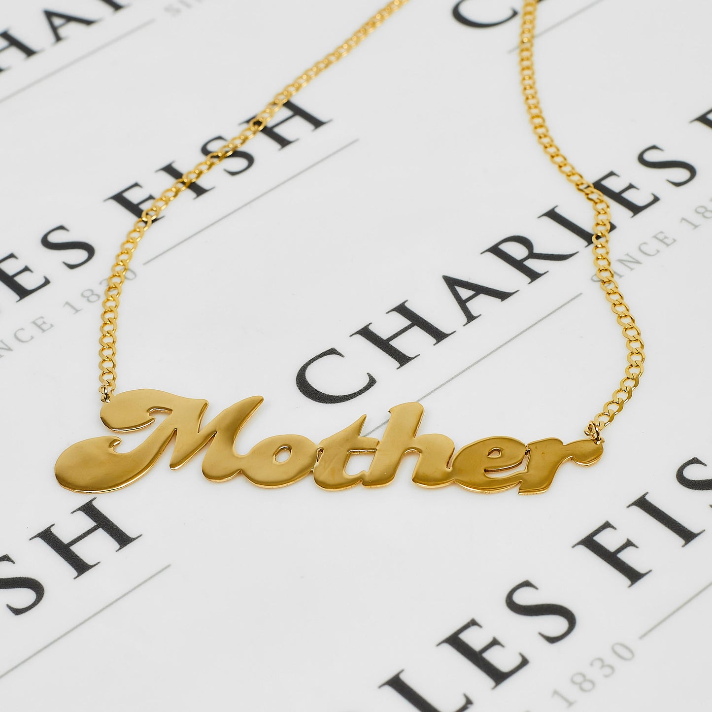 Pre-Owned 9ct Gold Mother Pendant & Curb Chain 18 Inch