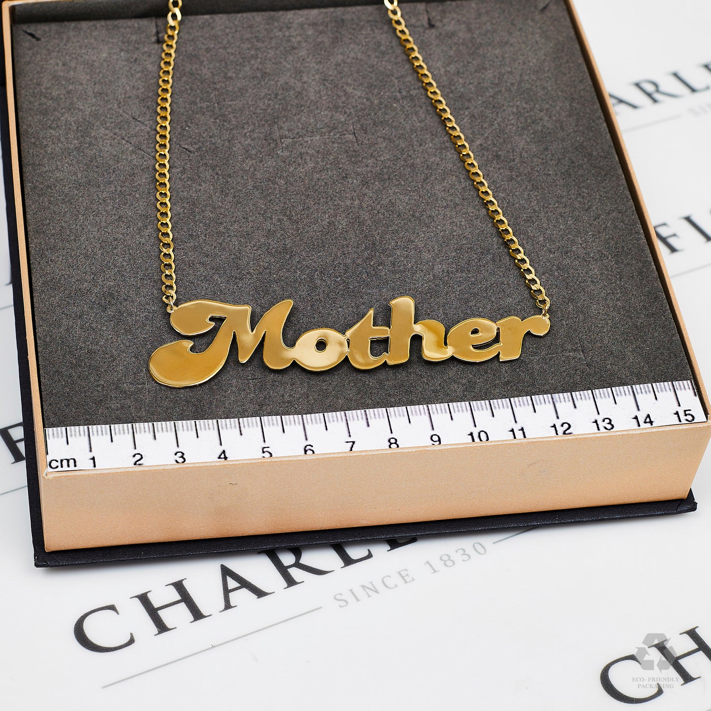 Pre-Owned 9ct Gold Mother Pendant & Curb Chain 18 Inch