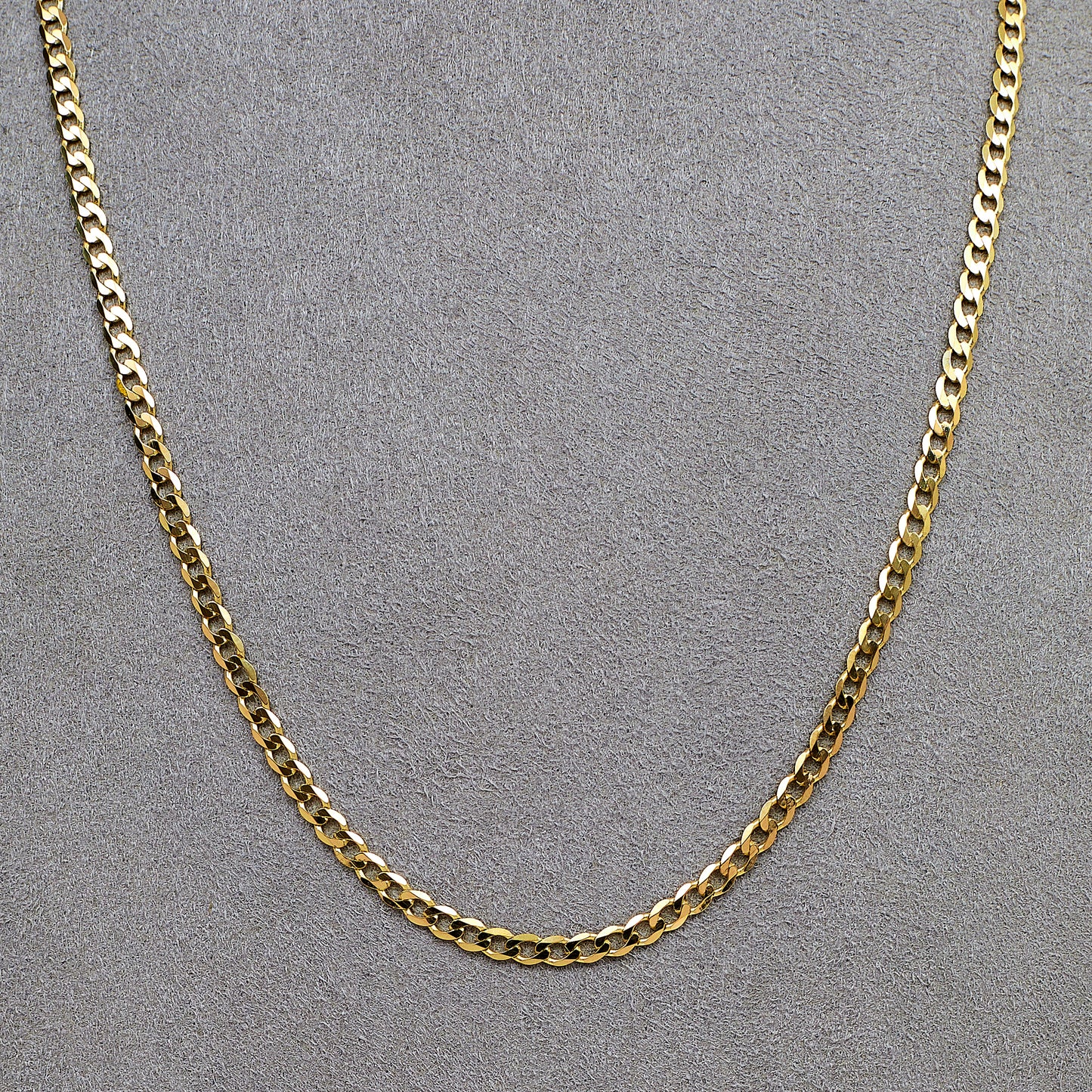 Pre-Owned 9ct Gold Curb Chain Necklace 18 Inch