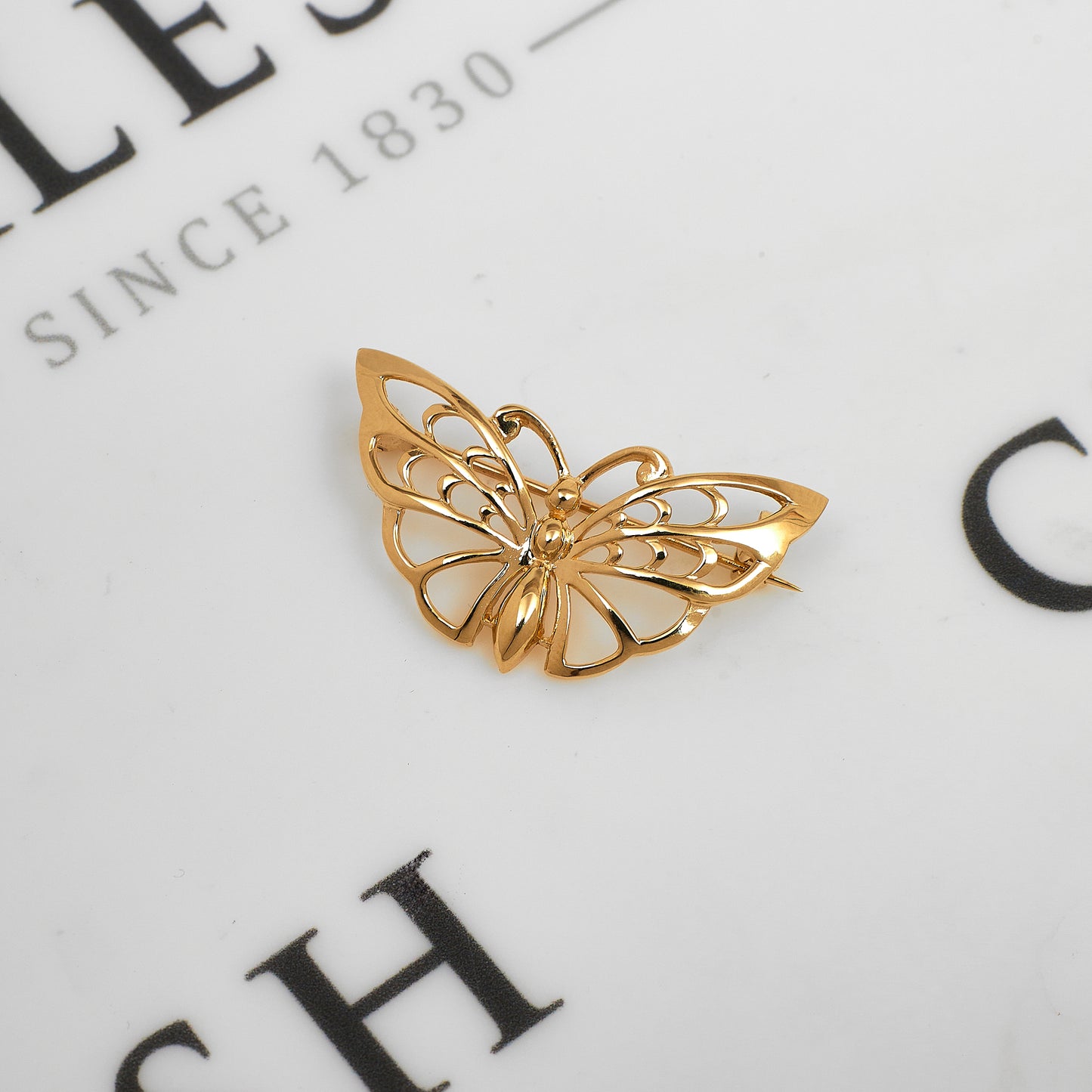 Pre-Owned 9ct Gold Openwork Butterfly Brooch