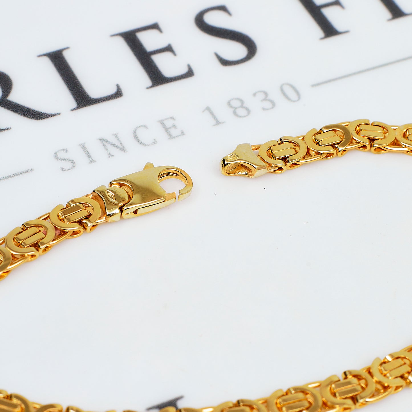 Pre-Owned 9ct Gold Flat Byzantine Bracelet 8 Inch