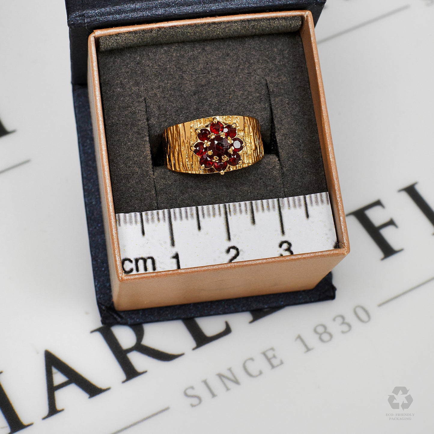 Pre-Owned 9ct Gold Bark Texture Garnet Cluster Ring Size K