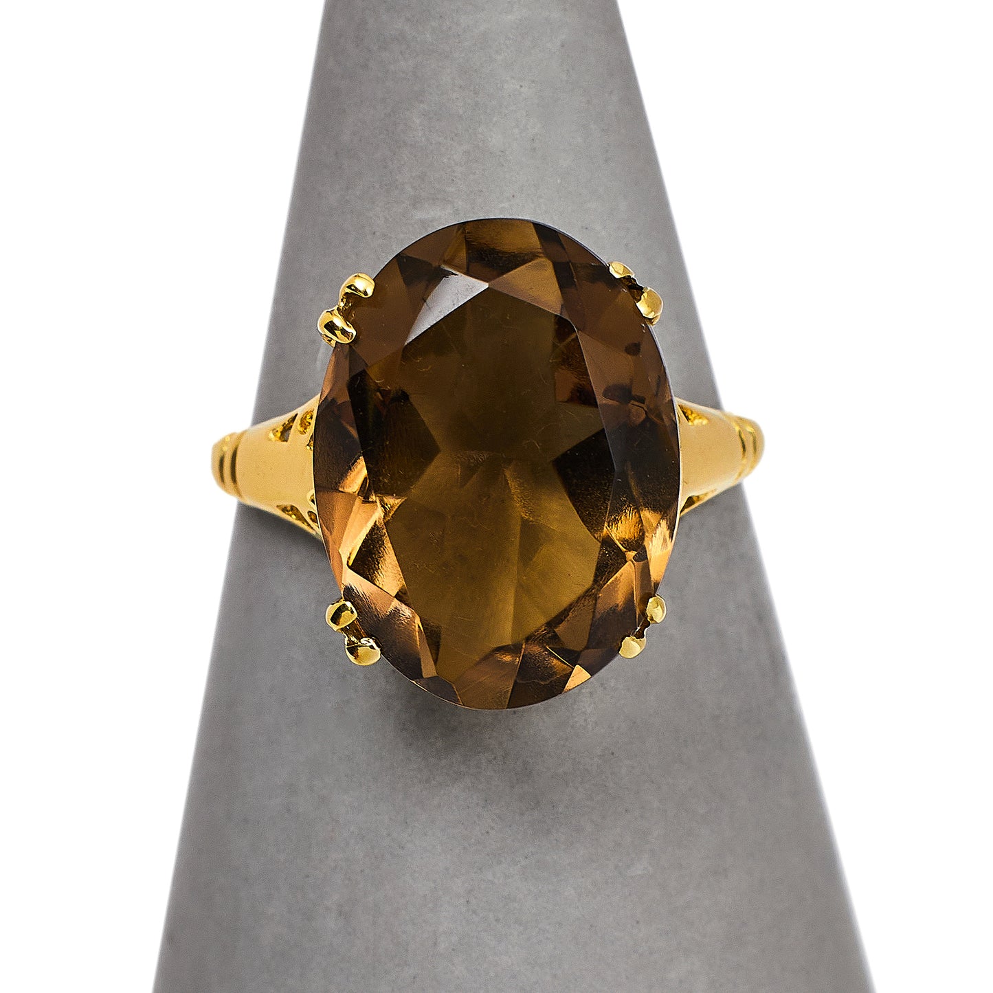 Pre-Owned 9ct Gold Oval Smokey Quartz Ring Size J