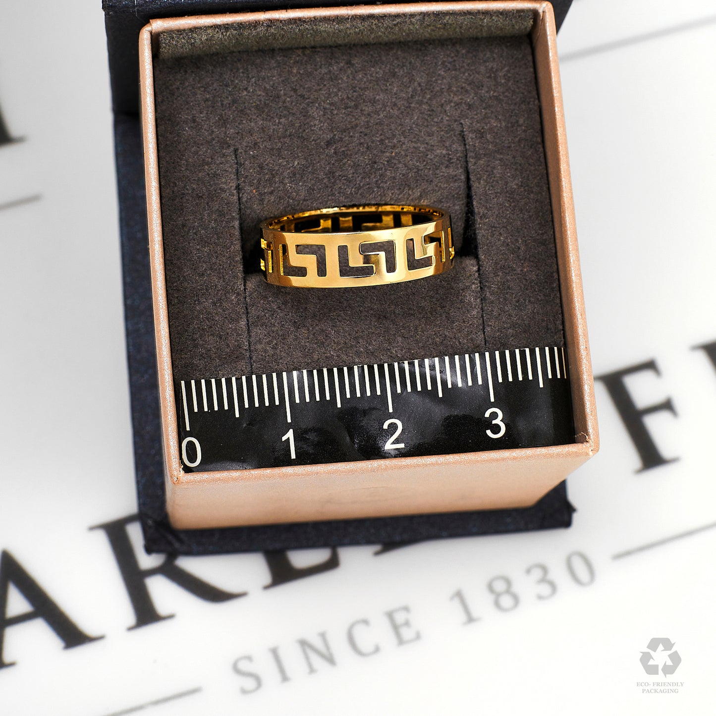 Pre-Owned 14ct Gold Greek Key Band Ring Size O