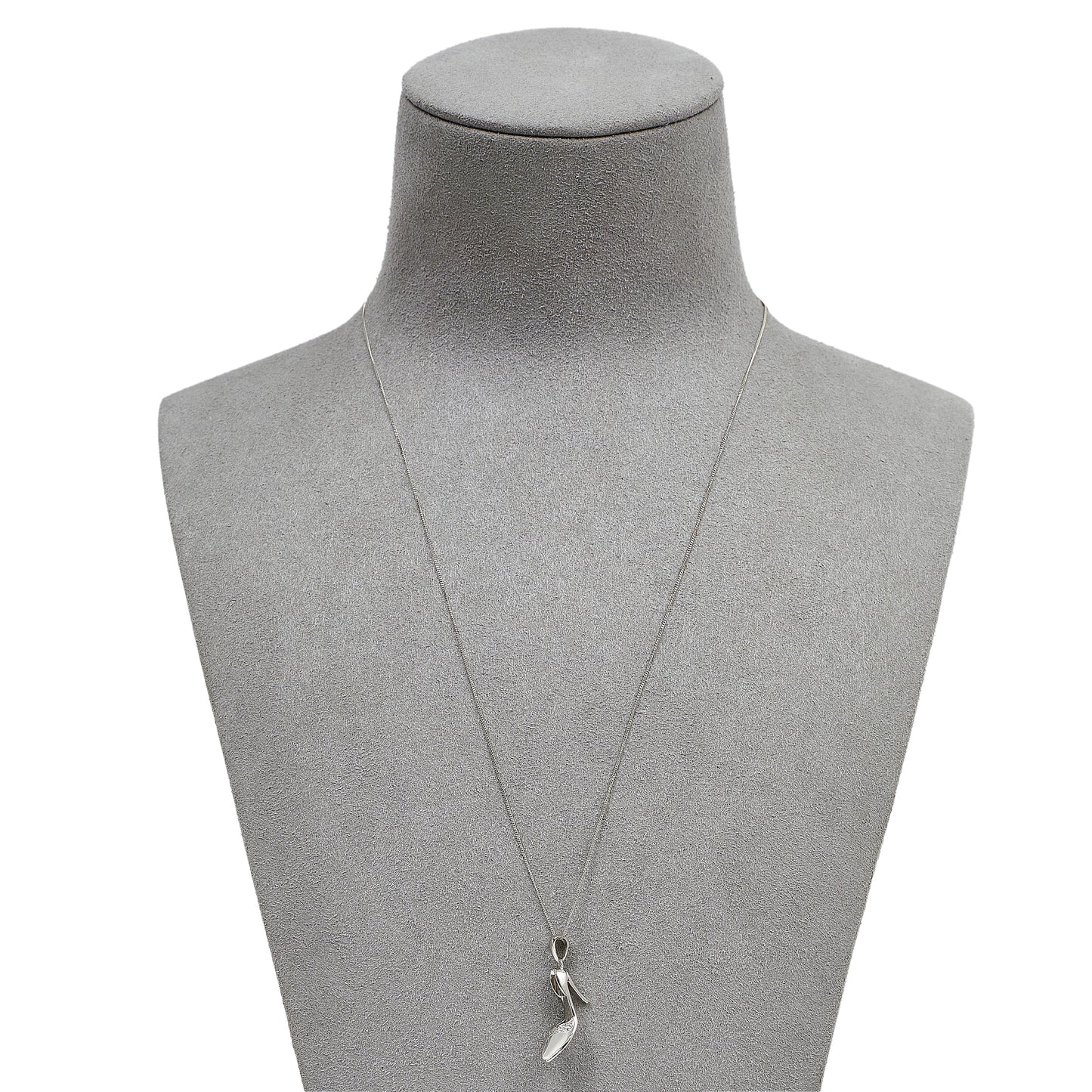 Pre-Owned 9ct White Gold Stiletto Pendant & Chain 18 Inch