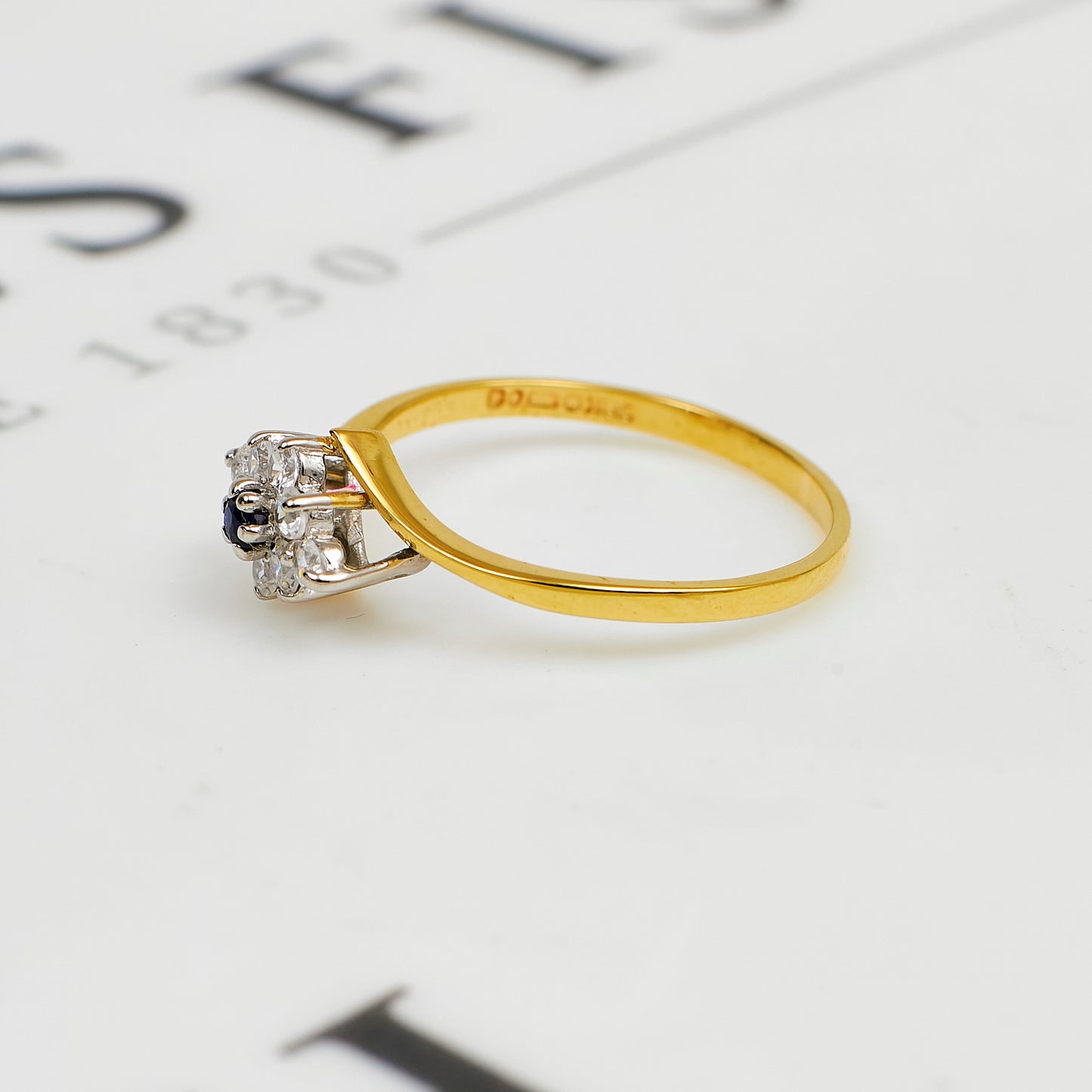 Pre-Owned 9ct Gold Sapphire & CZ Rhombus Cluster Ring Size P