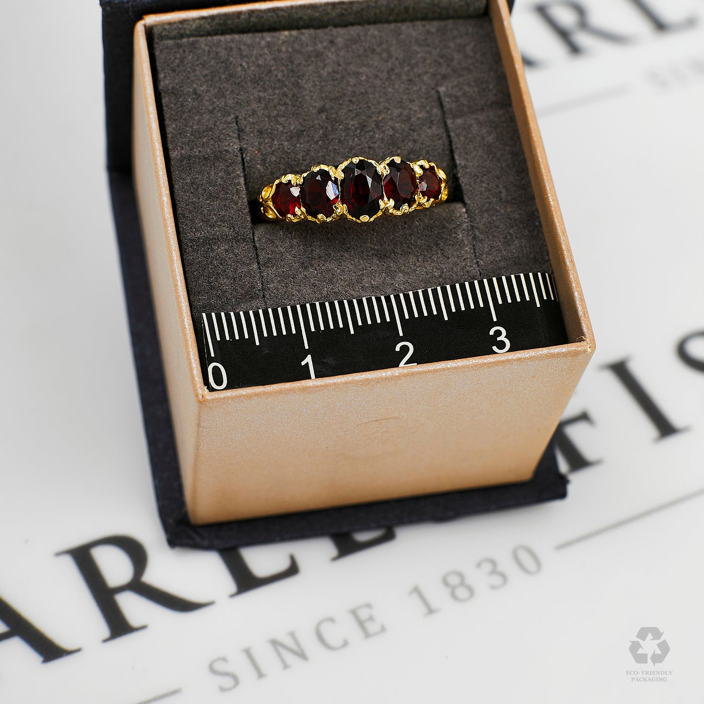 Pre-Owned 9ct Gold 5 Garnet Dress Ring Size O