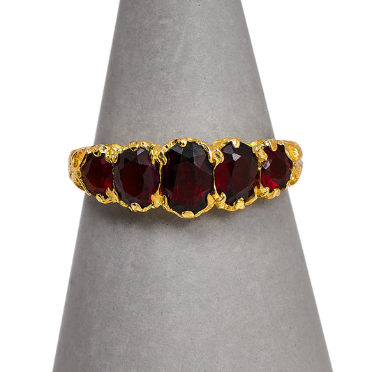 Pre-Owned 9ct Gold 5 Garnet Dress Ring Size O