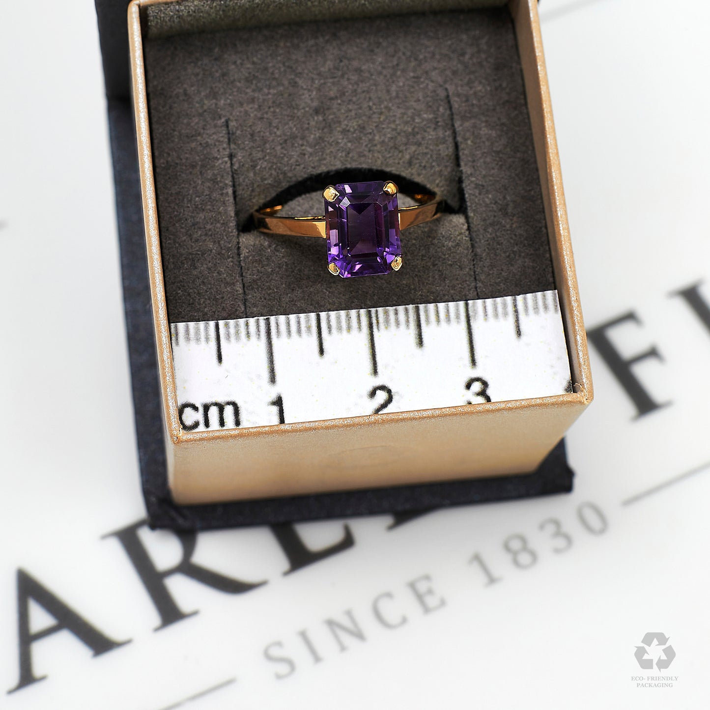 Pre-Owned 9ct Gold Rectangle Amethyst Ring Size O