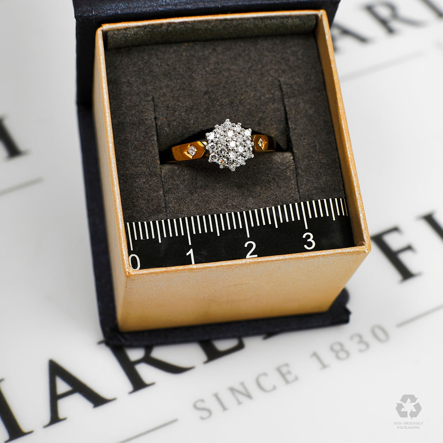 Pre-Owned 9ct Gold Diamond Cluster Ring Size Q