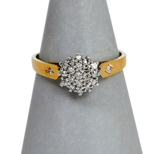 Pre-Owned 9ct Gold Diamond Cluster Ring Size Q