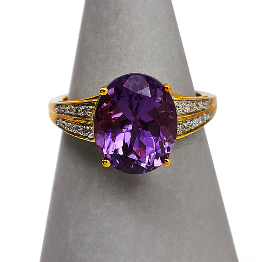 Pre-Owned 9ct Gold Oval Amethyst & Diamond Ring Size O
