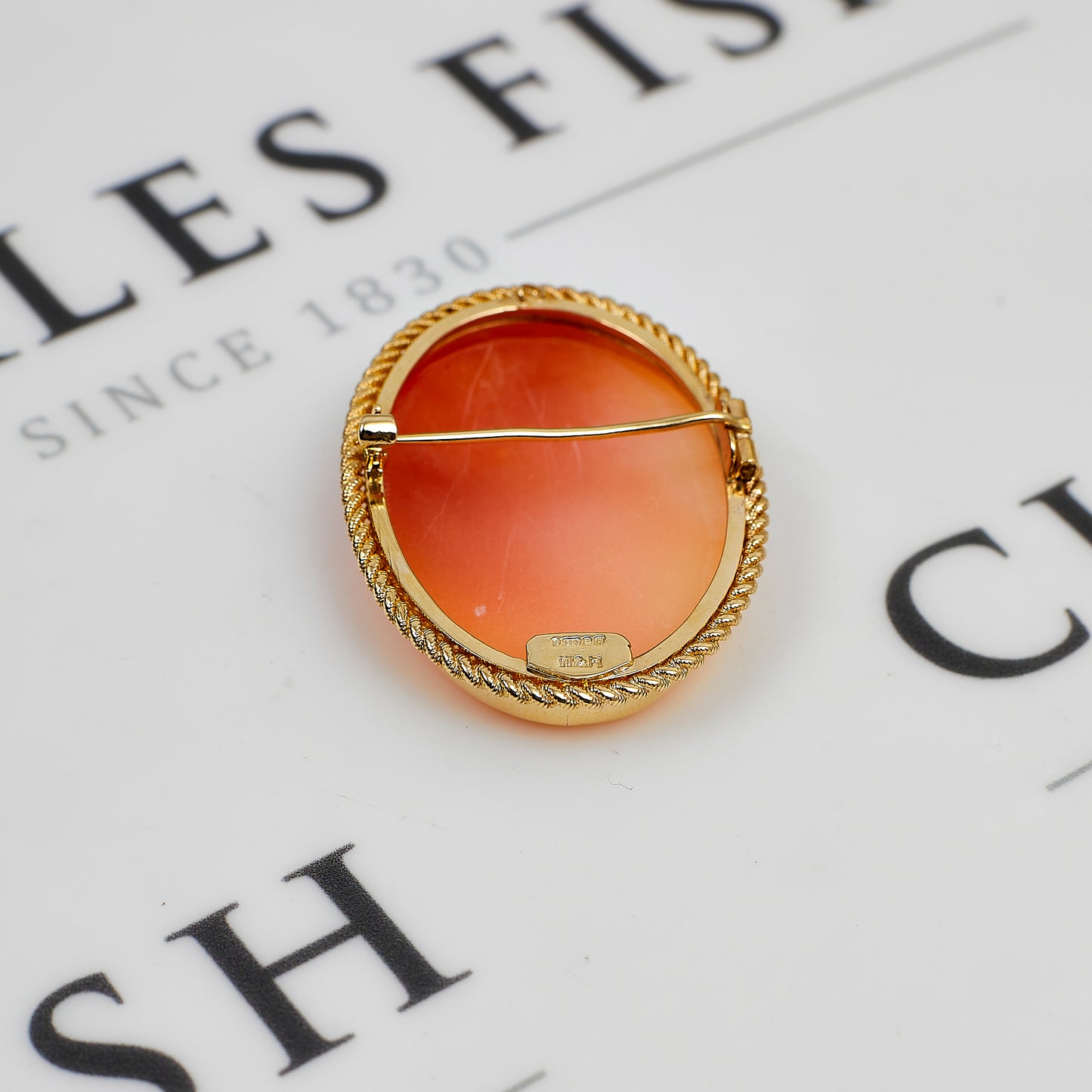 Pre-Owned 9ct Gold Oval St George Design Cameo Brooch