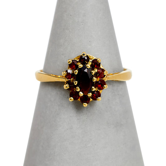 Pre-Owned 9ct Gold Oval Garnet Cluster Ring Size J.5