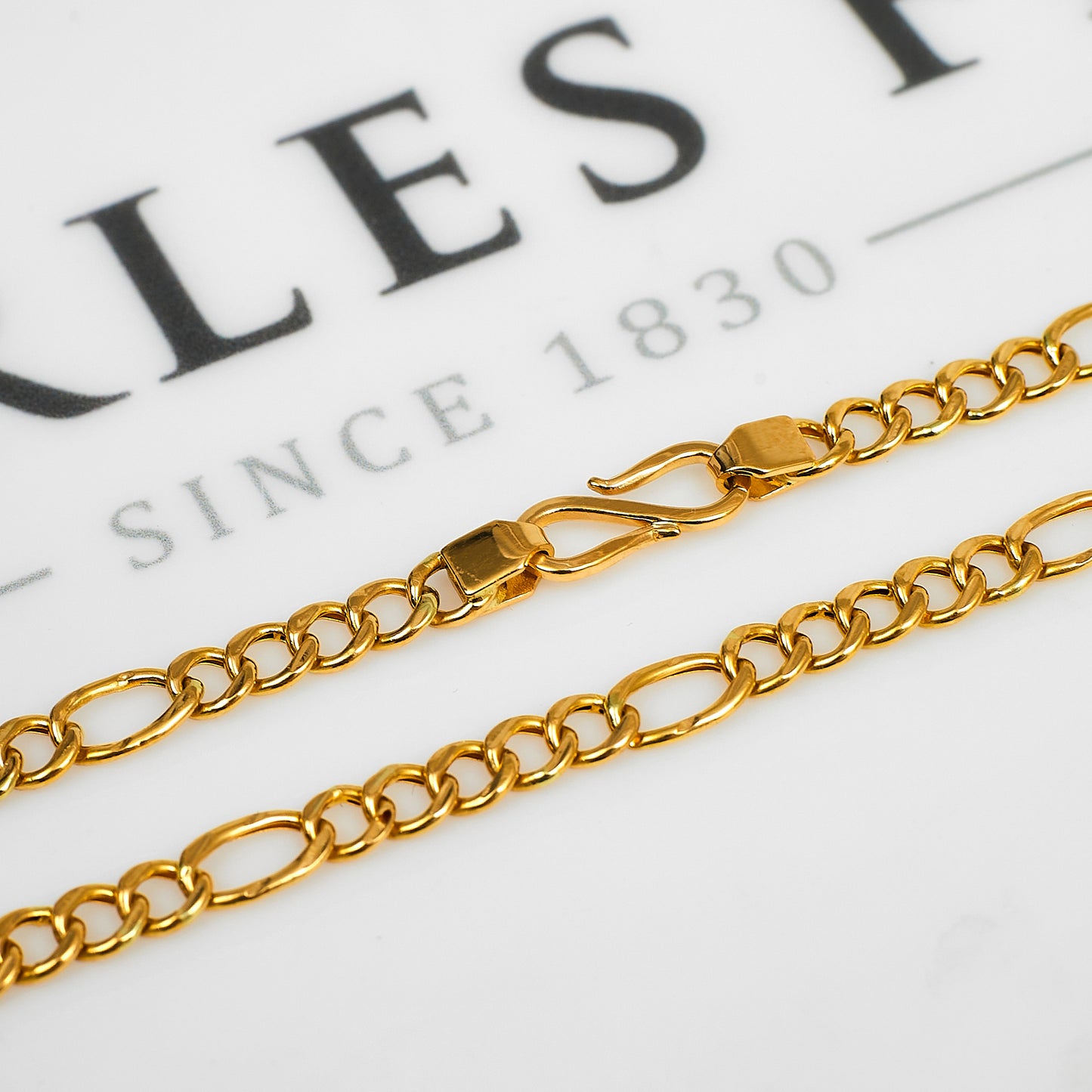 Pre-Owned 22ct Gold Figaro Chain Necklace 18 Inch