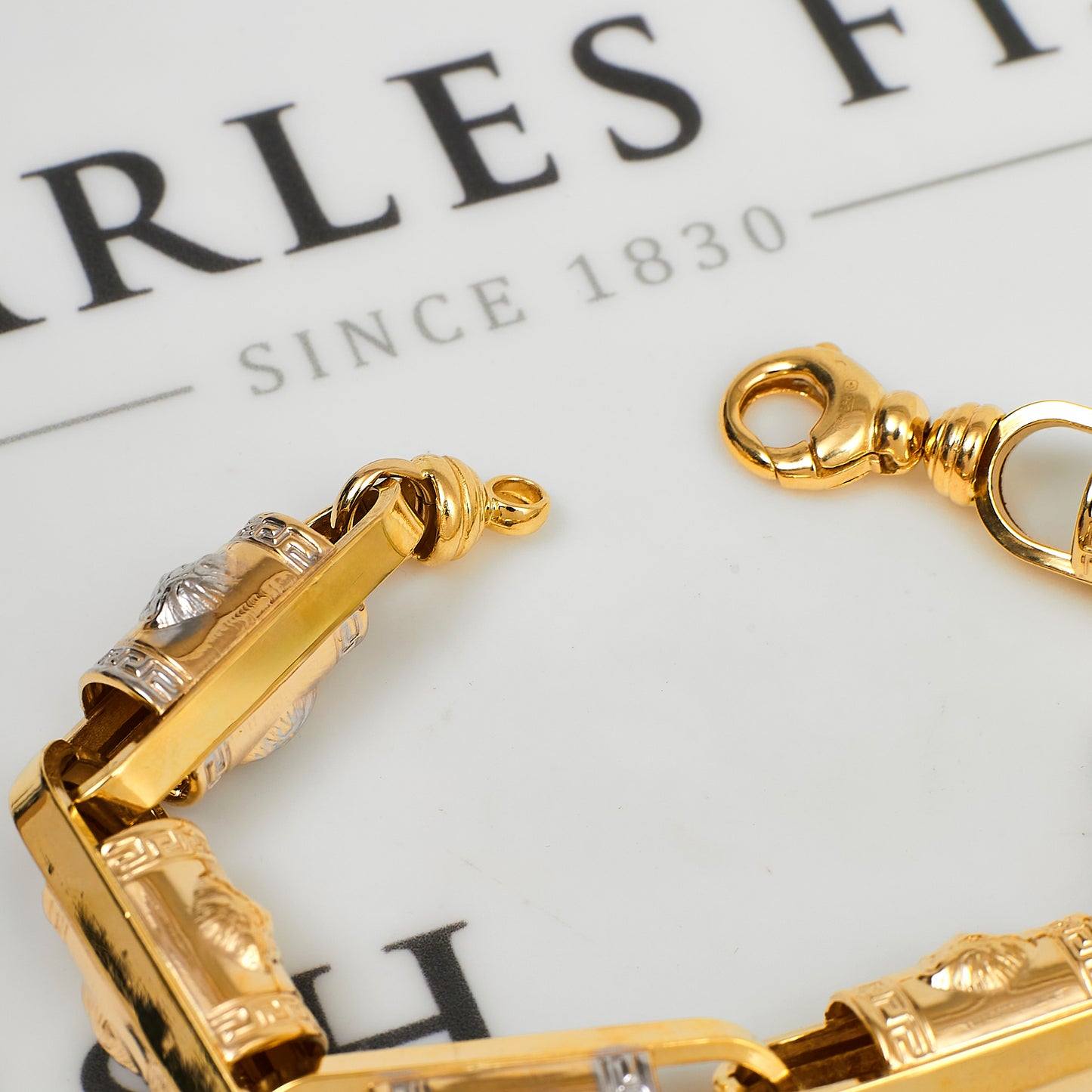 Pre-Owned 14ct Gold 2 Tone Medusa Design Bracelet 8 Inch