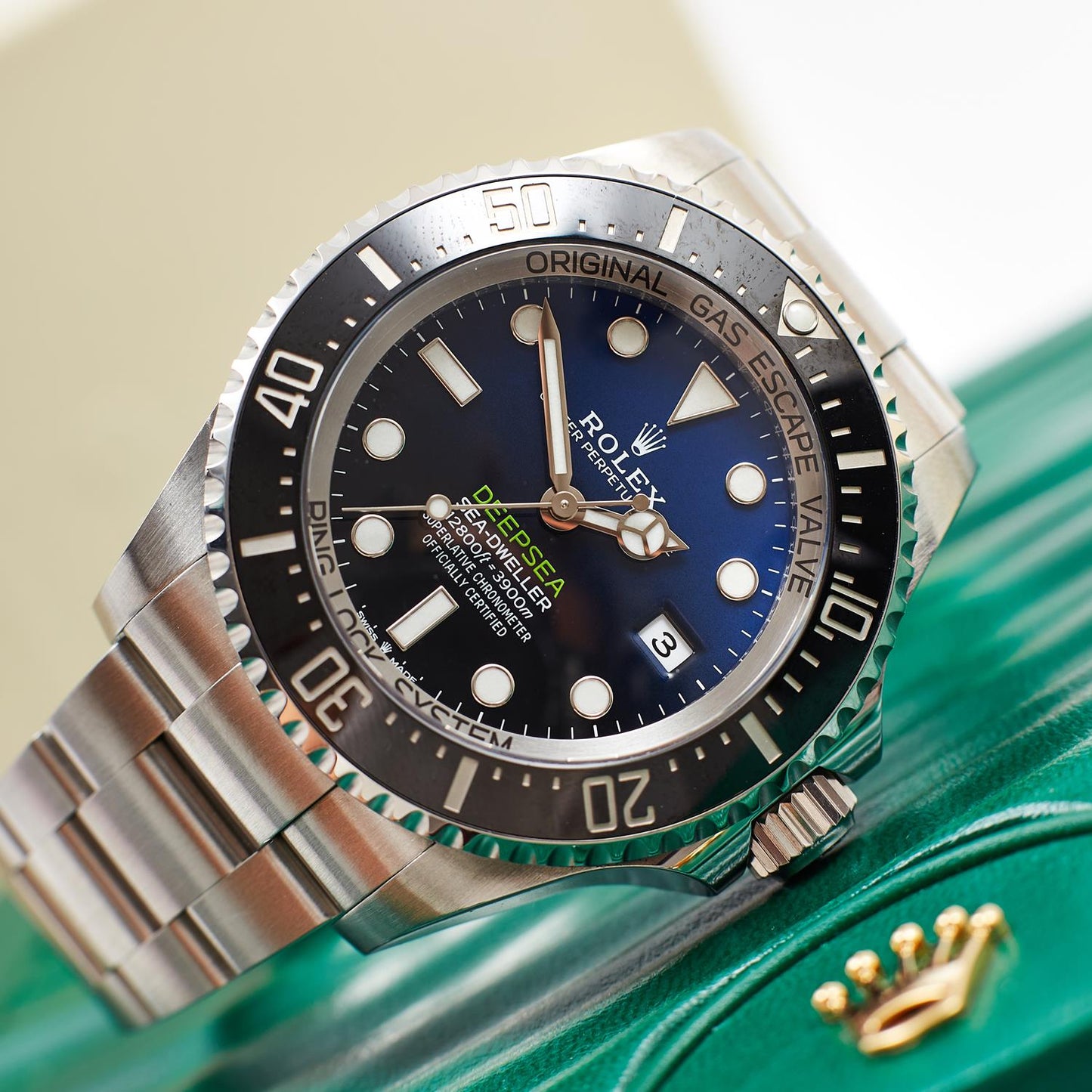 Pre-Owned Rolex Sea-Dweller Deepsea D-Blue 136660