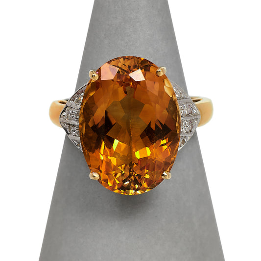 Pre-Owned 9ct Gold Citrine & Diamond Accent Shoulders Ring