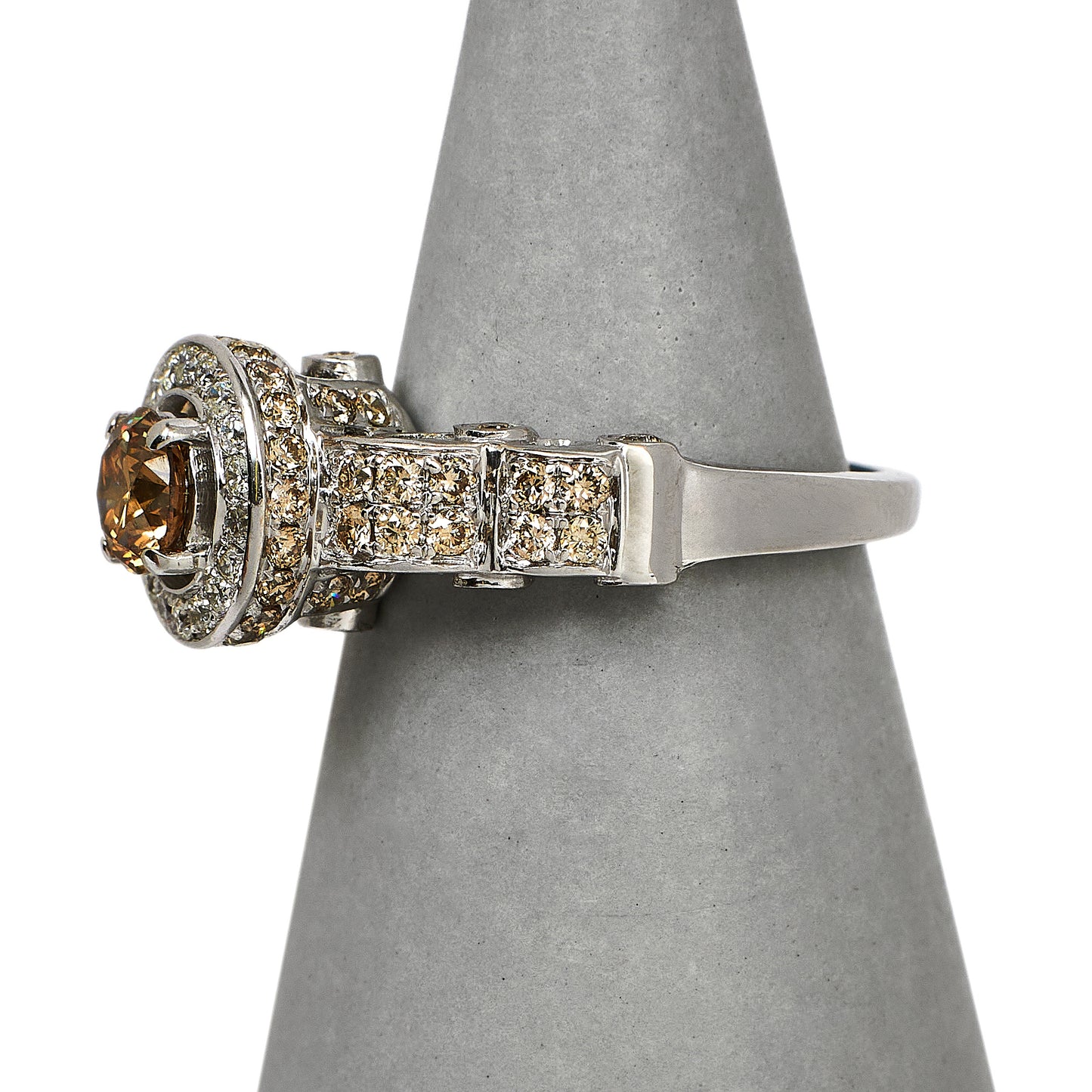 Pre-Owned 14ct White Gold Brown Diamond Cluster Ring Size K