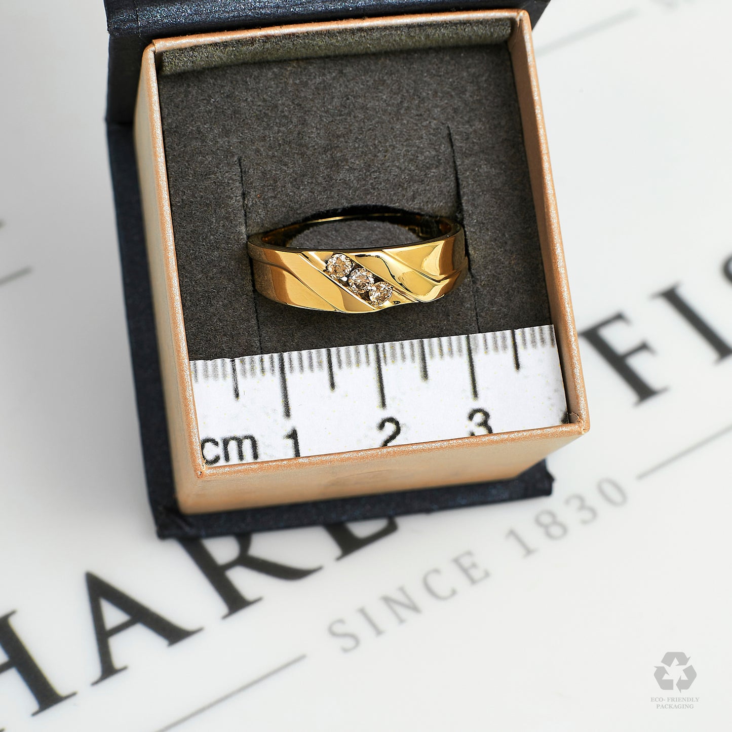 Pre-Owned 9ct Gold 3 Diamond Tapering Band Ring Size S