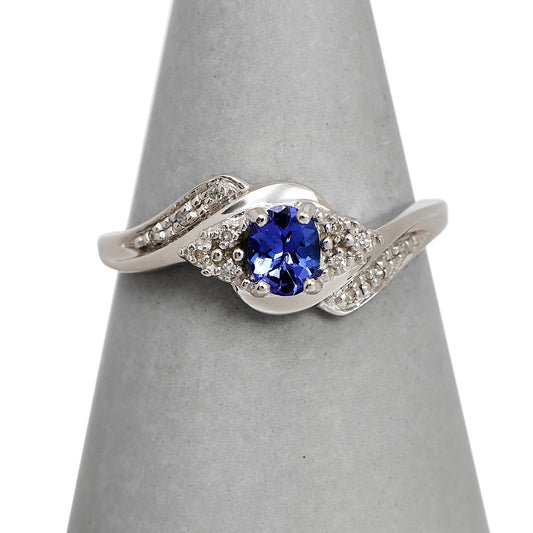 Pre-Owned 9ct White Gold & Diamond Dress Ring Size P.5