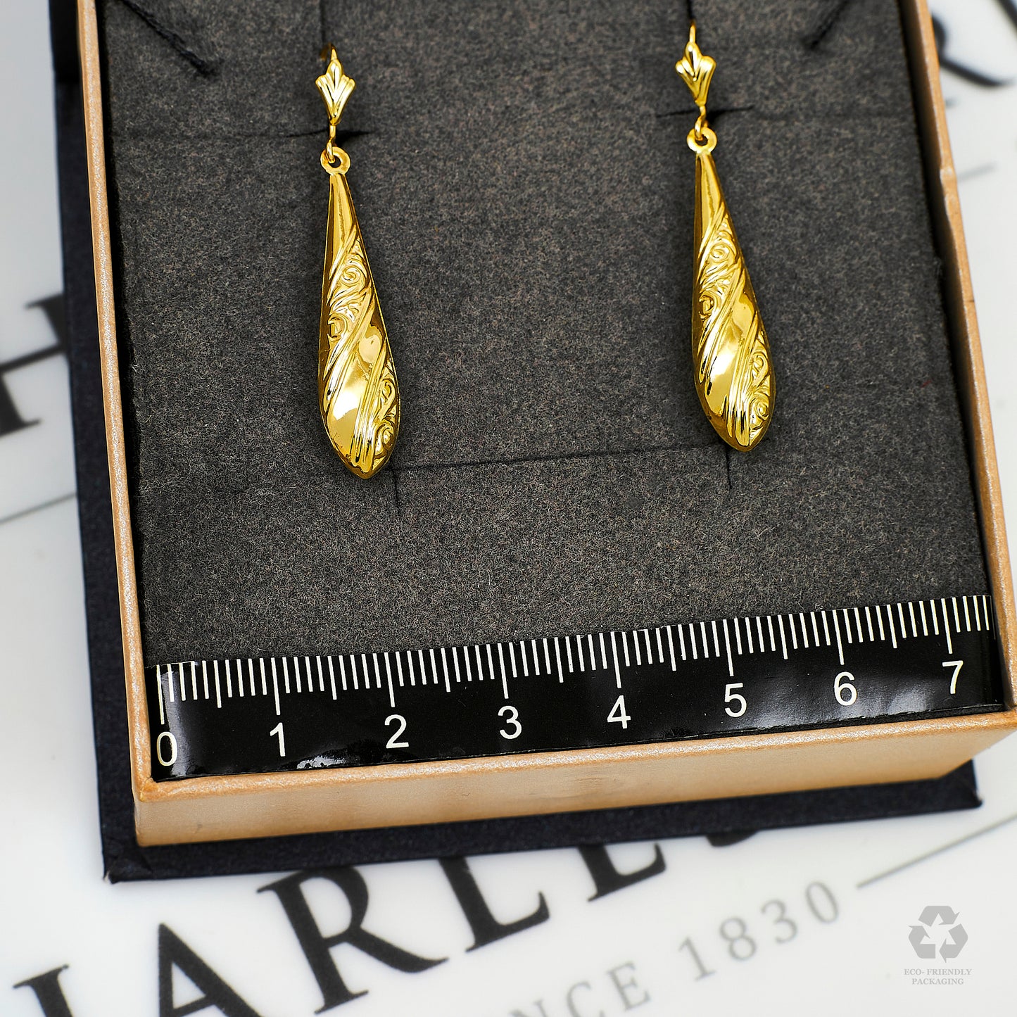 Pre-Owned 9ct Gold Patterned Bomber Drop Earrings