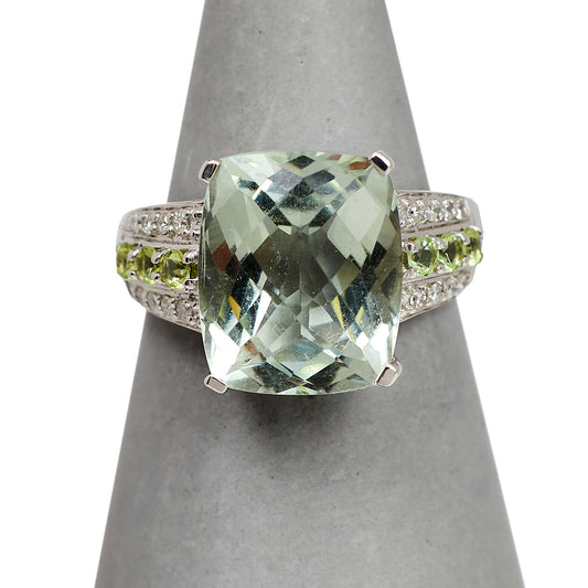 Pre-Owned 18ct White Gold Quartz & Diamond Ring Size K