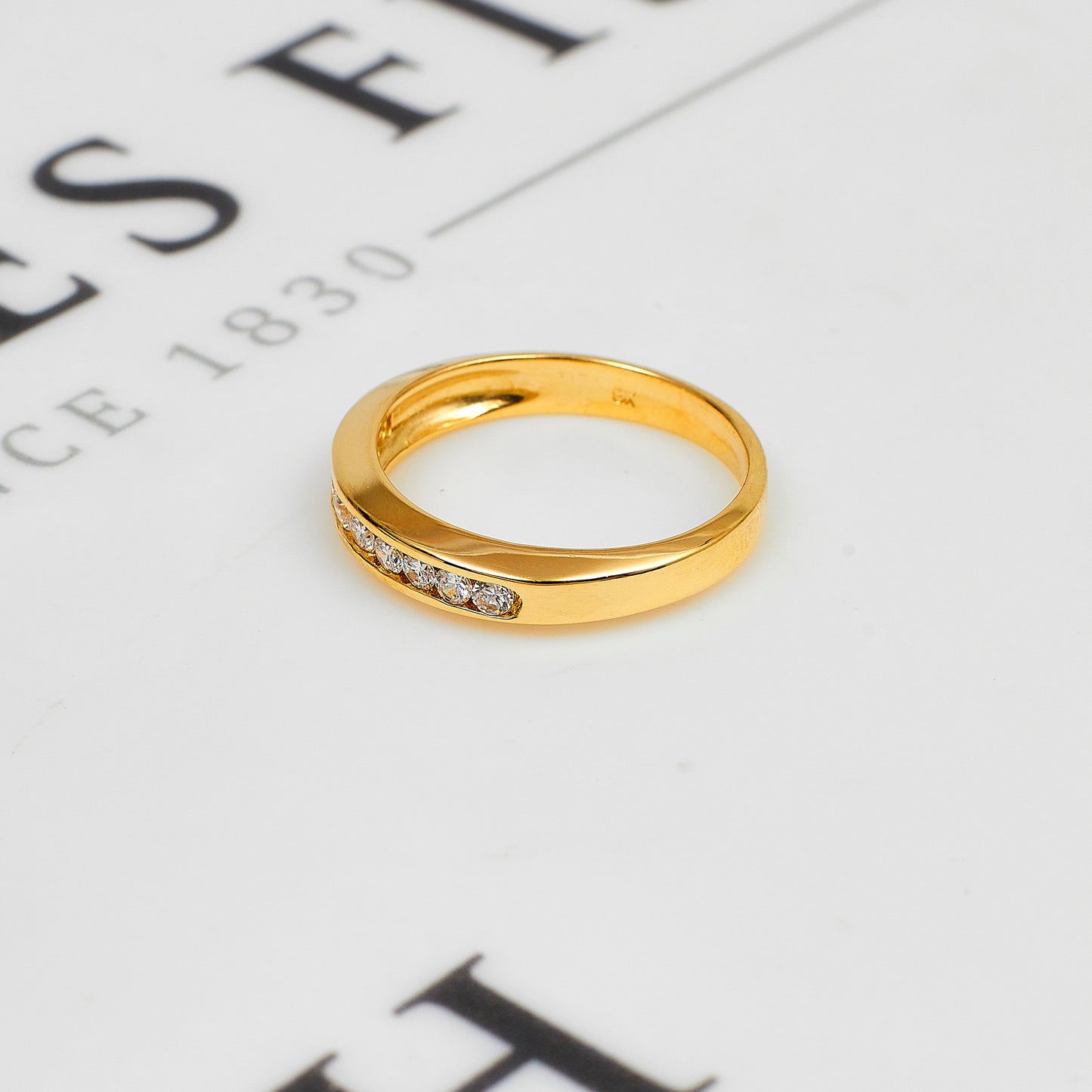 Pre-Owned 9ct Gold 10 CZ Band Ring Size Q