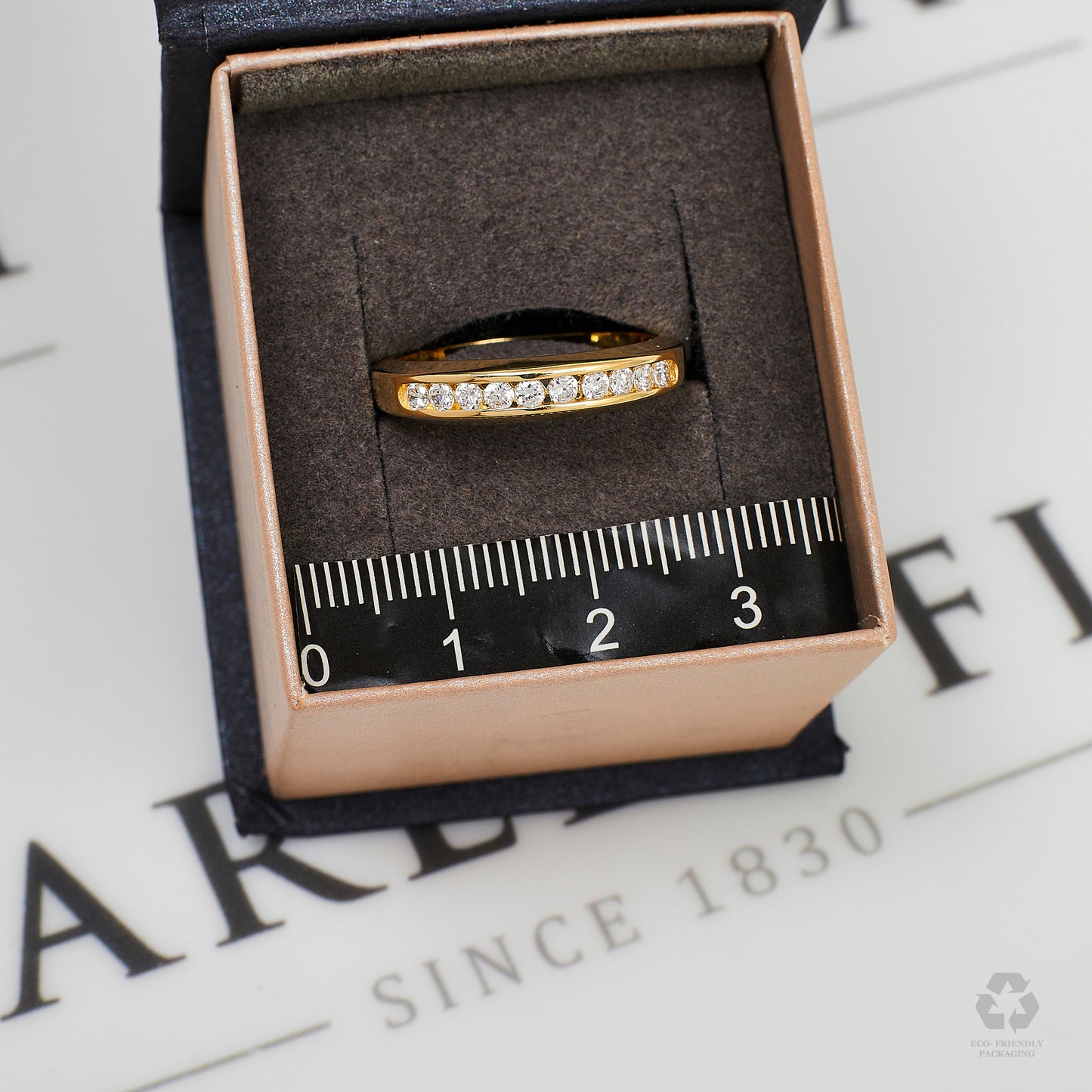 Pre-Owned 9ct Gold 10 CZ Band Ring Size Q