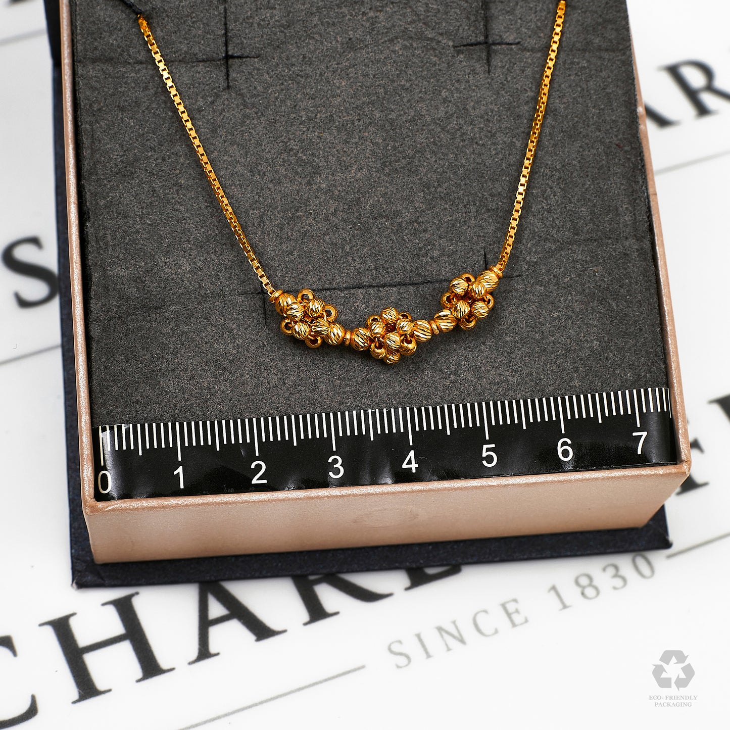 Pre-Owned 22ct Gold Box Link Chain & 3 Beads 7 Inch